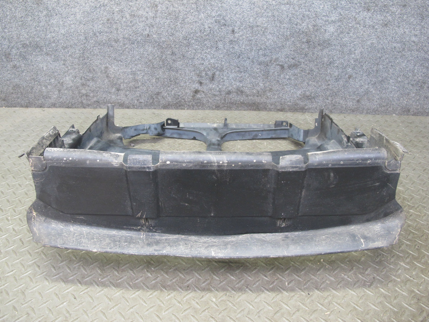 2001-2006 BMW E46 M3 S54 Engine Motor Front Radiator Air Duct Shroud Support