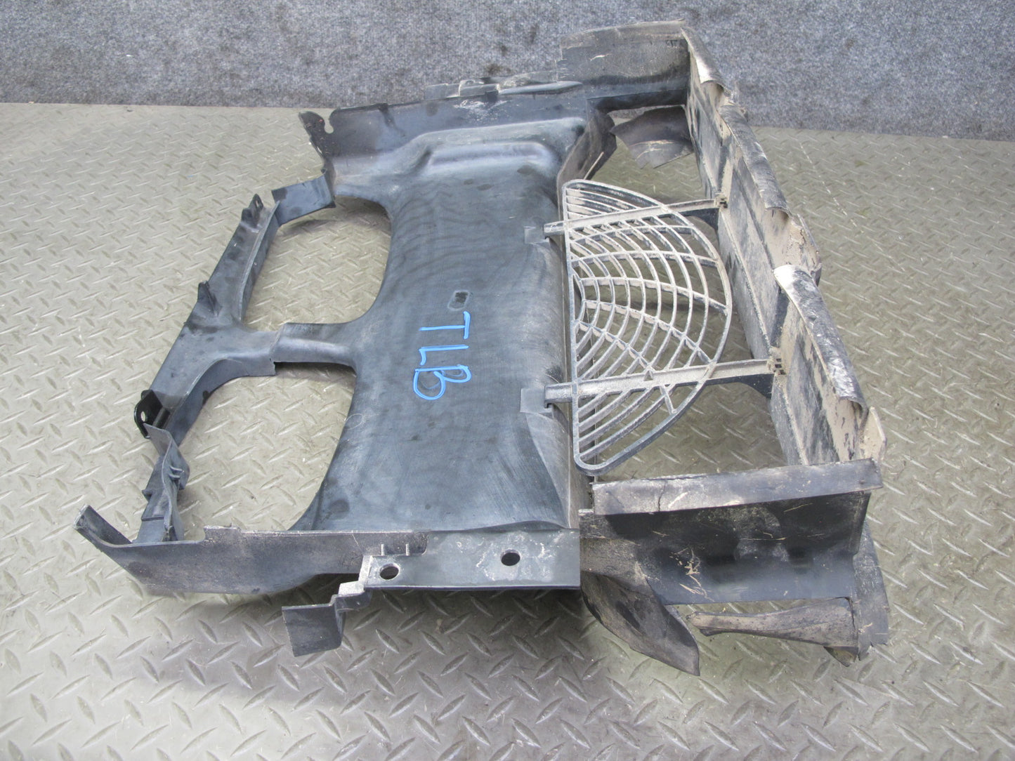 2001-2006 BMW E46 M3 S54 Engine Motor Front Radiator Air Duct Shroud Support