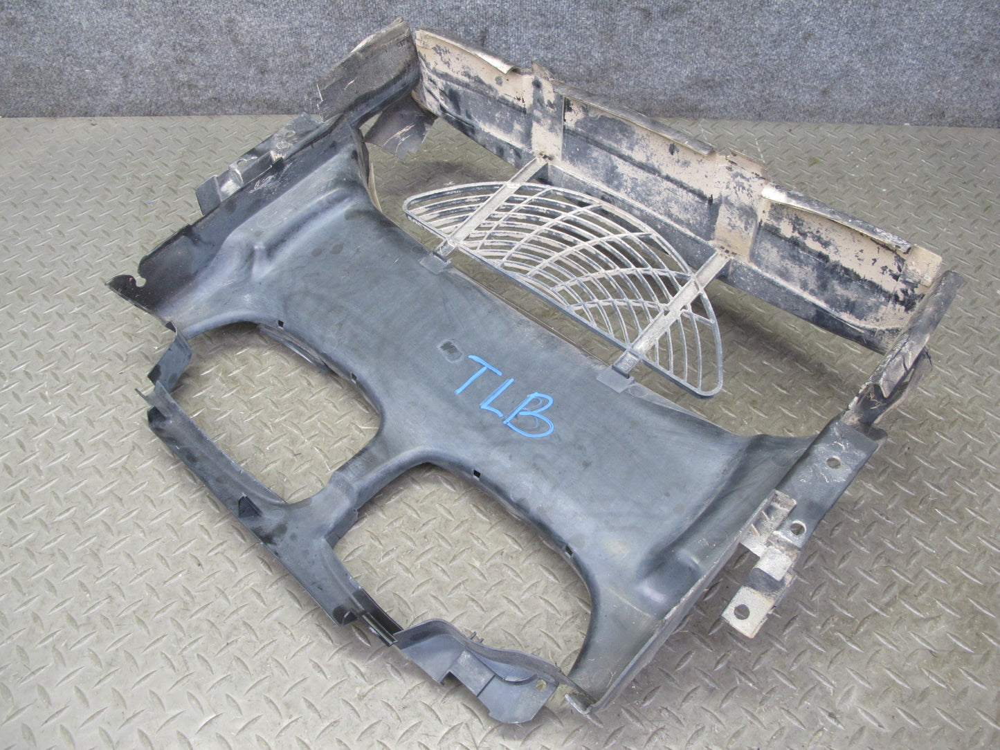 2001-2006 BMW E46 M3 S54 Engine Motor Front Radiator Air Duct Shroud Support