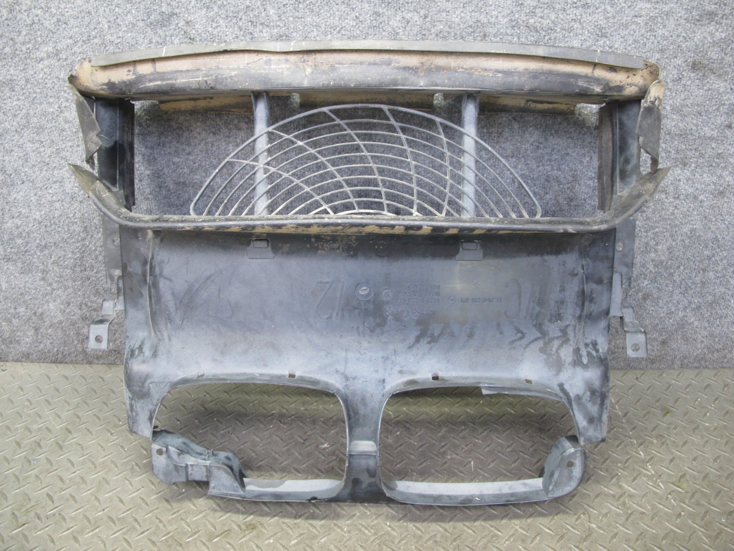 2001-2006 BMW E46 M3 S54 Engine Motor Front Radiator Air Duct Shroud Support