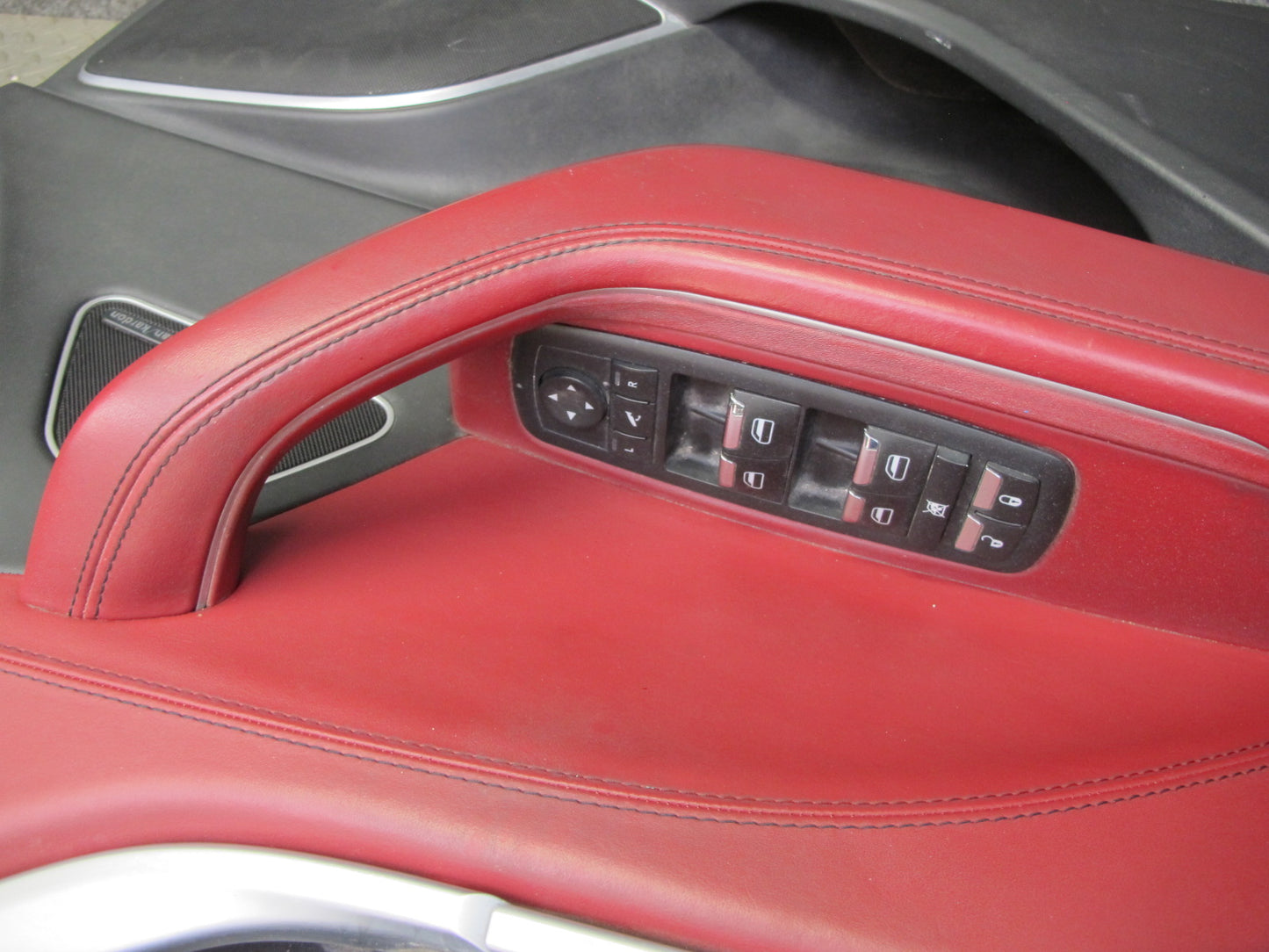 2017-2020 Maserati Levante M161 Front Left Side Door Interior Trim Cover Panel