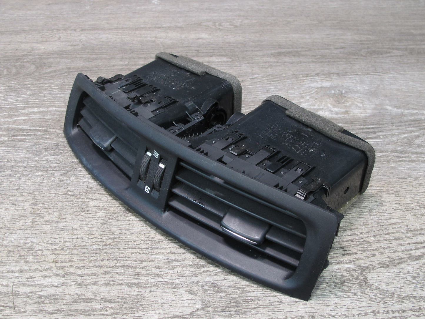 09-10 Lexus GSE20L IS350 IS250 Dash Center Air Vent Grille Black 55670-53020 OEM