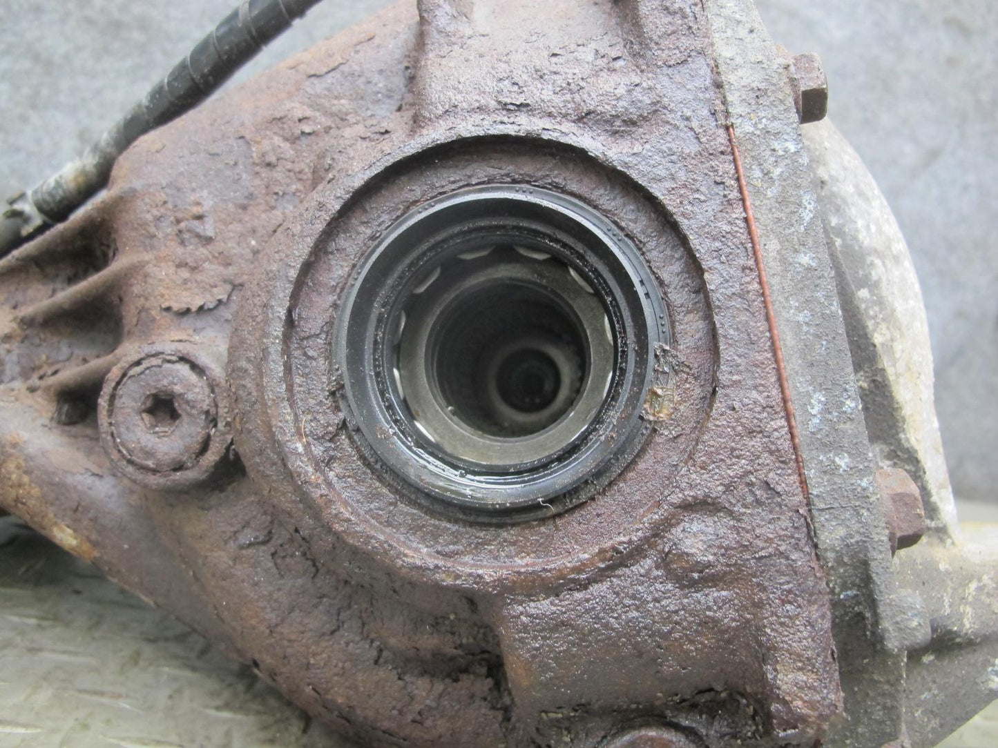 1998-2002 Lexus J100 LX470 4WD Front Differential Axle Carrier 4.30 Ratio 85K