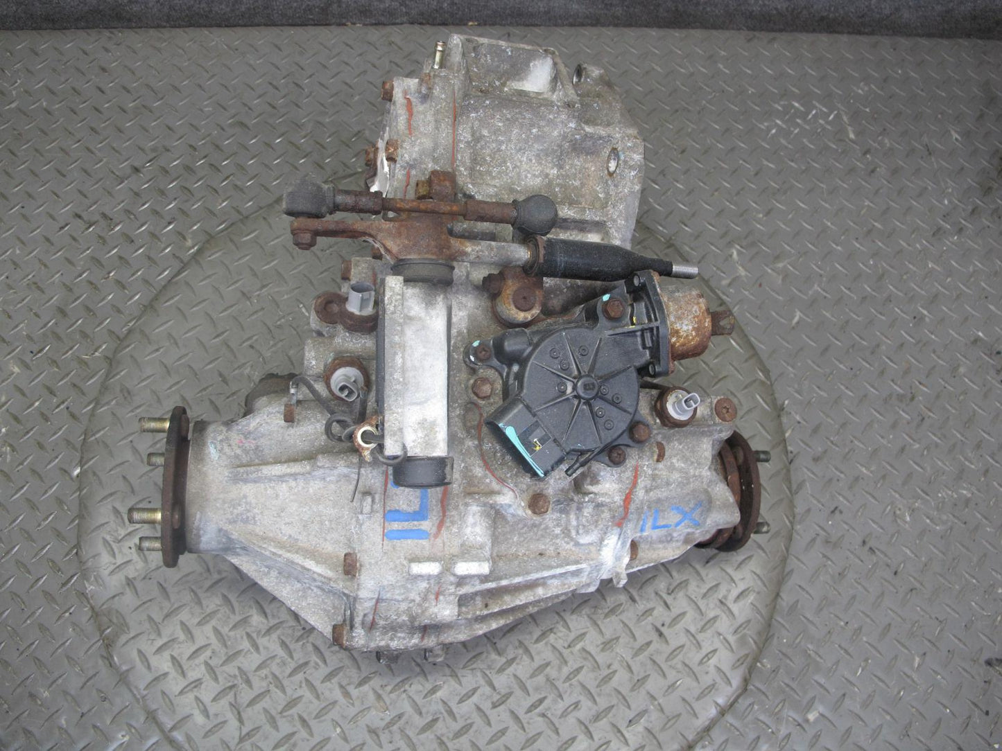 2000-2002 Lexus LX470 J100 Transmission Transfer Case Box W/ Motor Assy 85K Mile