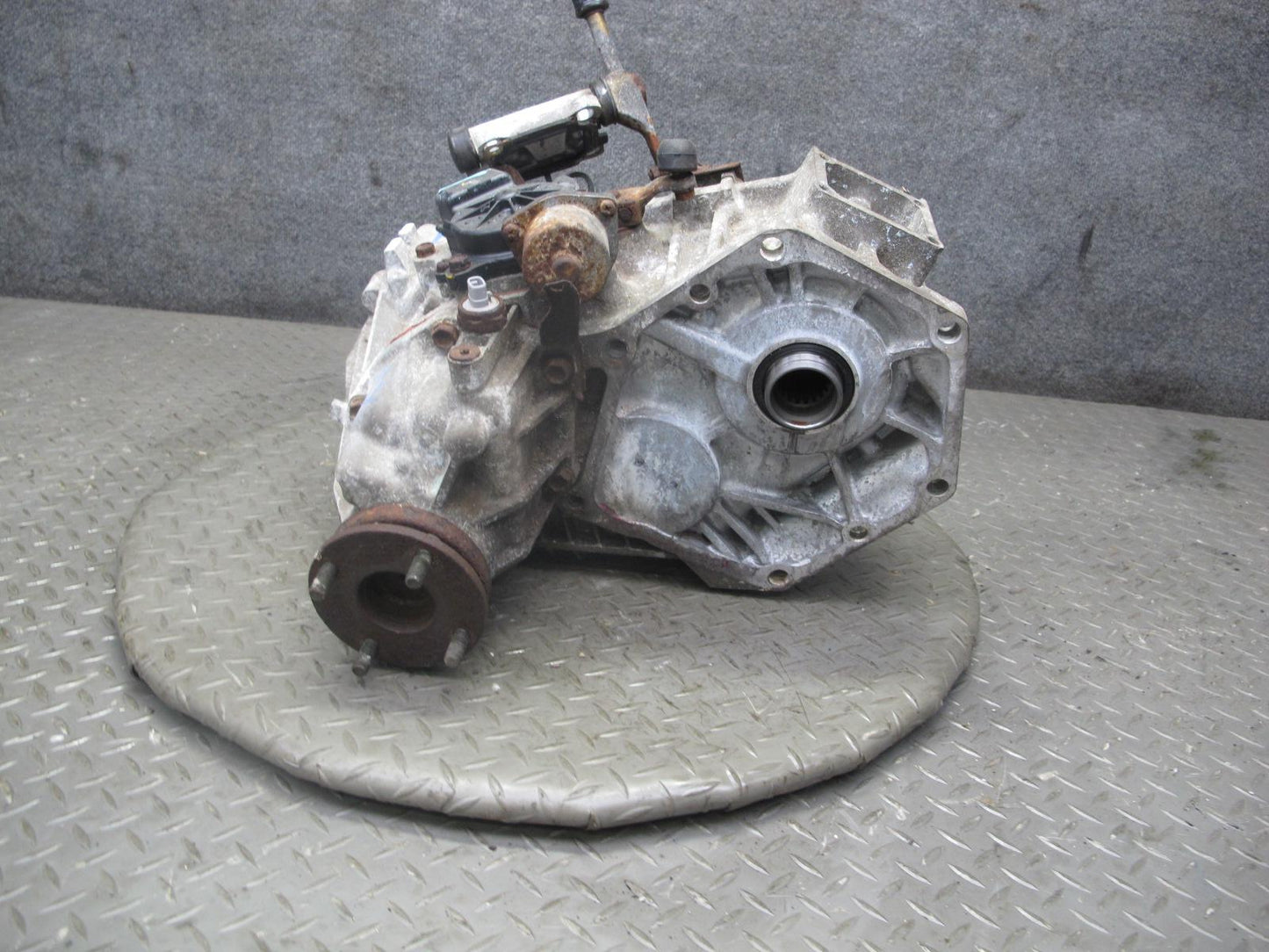 2000-2002 Lexus LX470 J100 Transmission Transfer Case Box W/ Motor Assy 85K Mile
