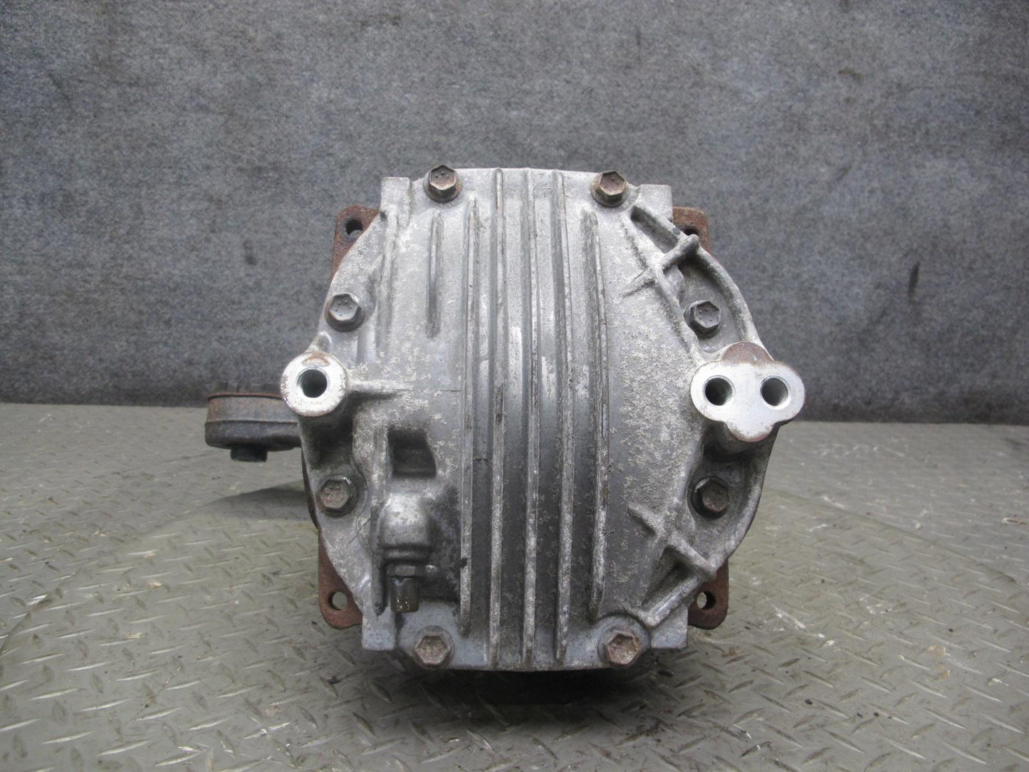 04-06 Lexus UCF30L LS430 RWD Rear Differential Carrier 3.769 Ratio 116K OEM