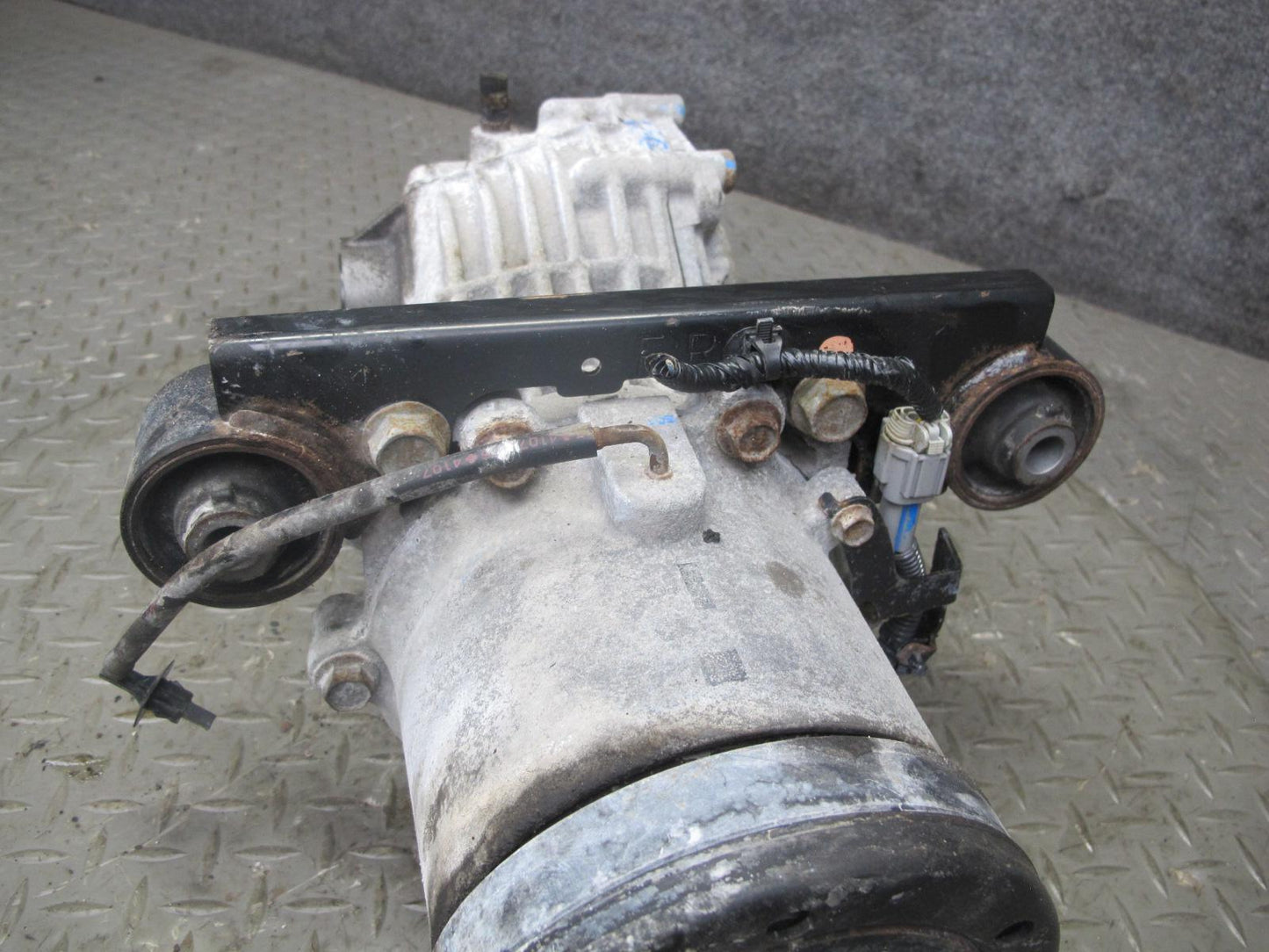 2014-2015 Infiniti QX60 2.5L Hybrid AWD Rear Differential Carrier 123k Miles