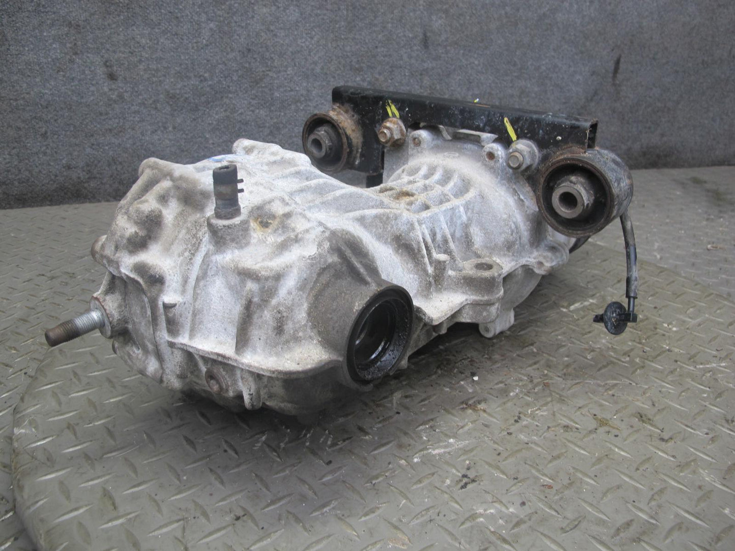 2014-2015 Infiniti QX60 2.5L Hybrid AWD Rear Differential Carrier 123k Miles