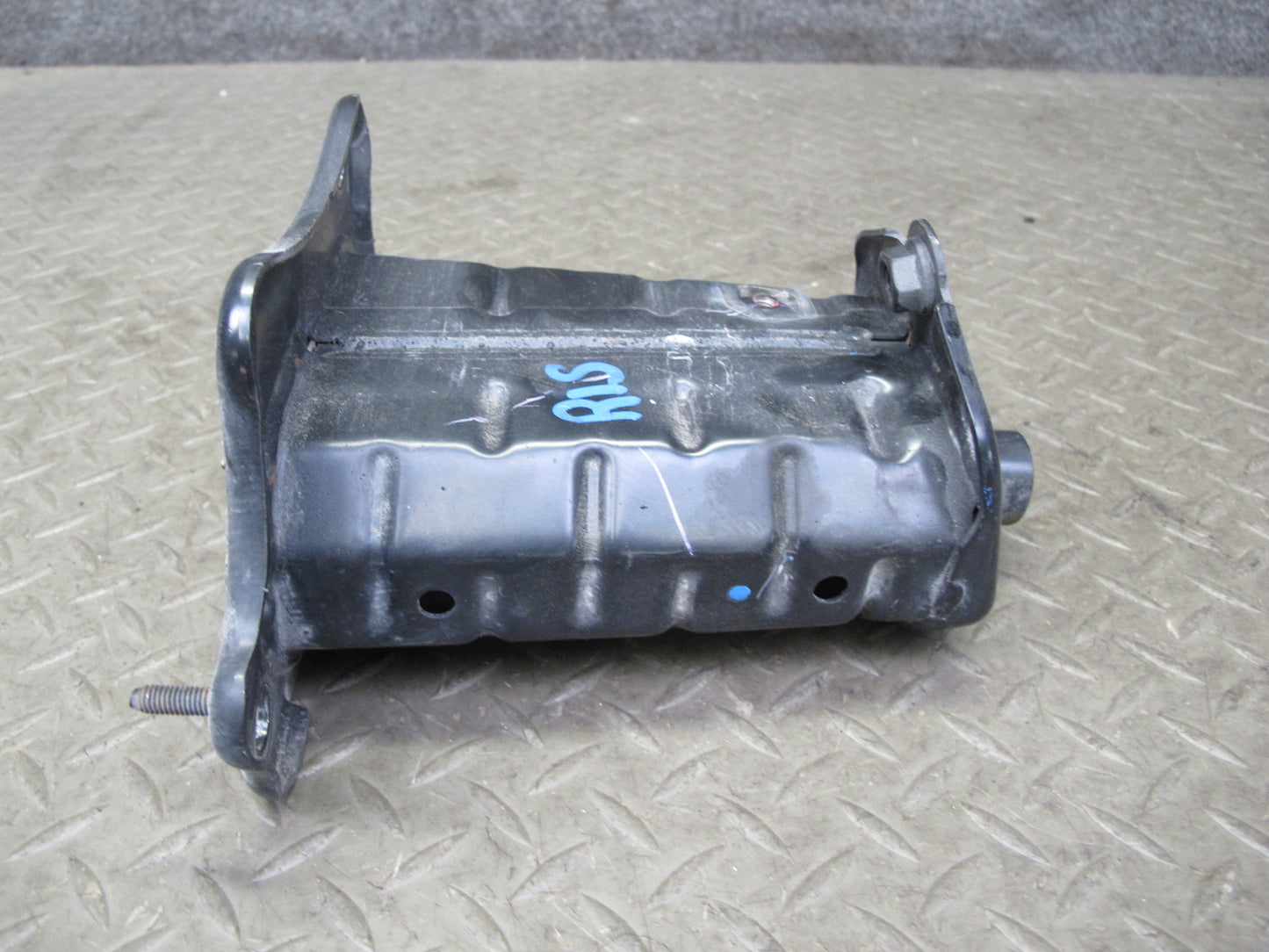 06-15 Lexus IS350 IS250 Front Bumper Reinforcement Support Bracket Mount Set OEM