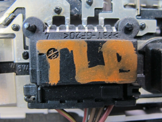 2001-2006 BMW E46 M3 Convertible Front Interior Overhead Dome Reading Light Lamp