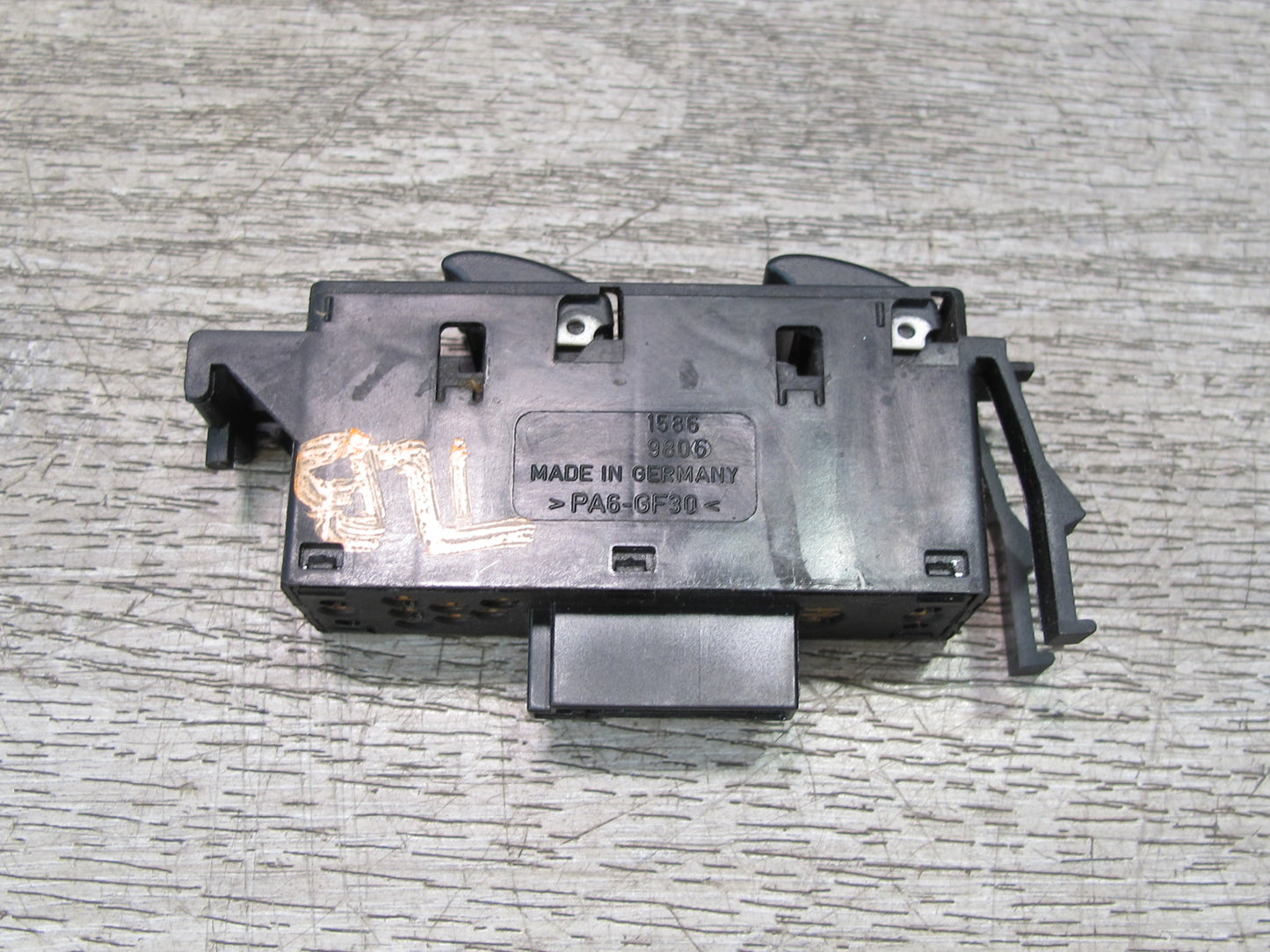 2001-2006 BMW E46 M3 Coupe Convertible Right Passenger Side Window Switch