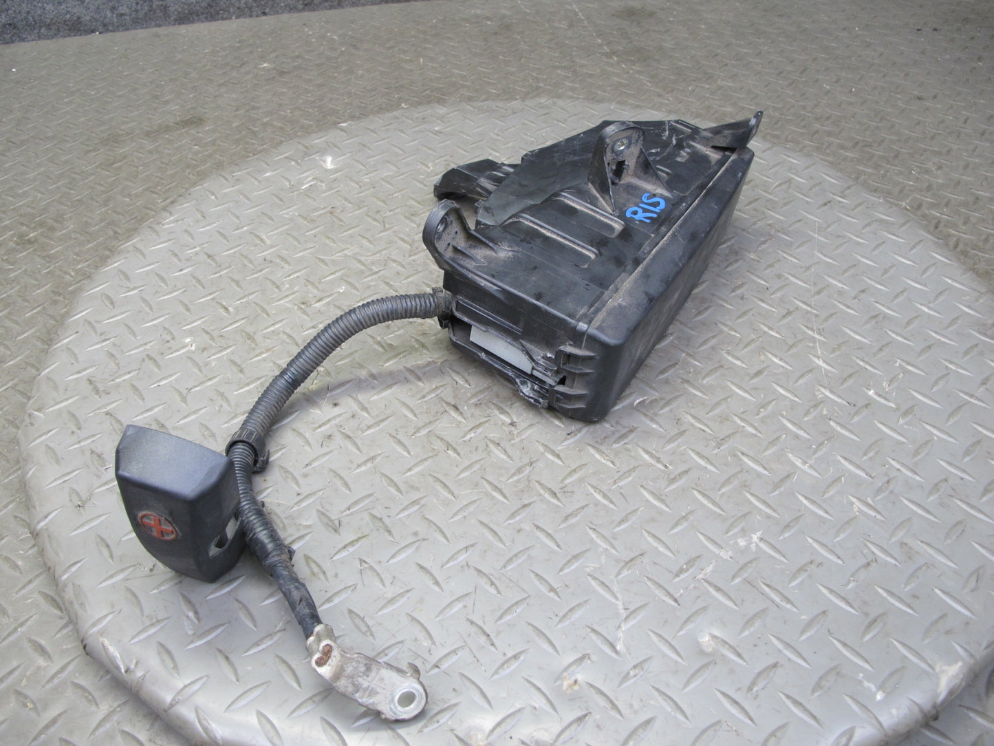 10-15 Lexus IS250 Convertible Power Distribution Fuse Box w Battery Cable OEM