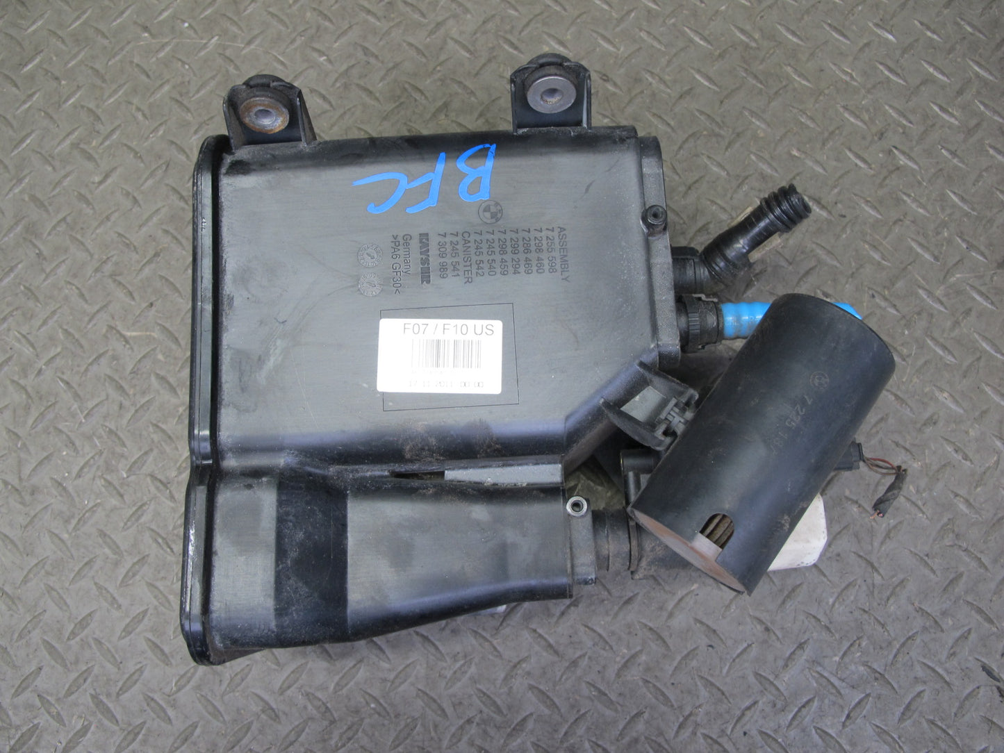 11-16 BMW F10 535i 640i 650i 550i Fuel Vapor Charcoal Canister 7245541 OEM