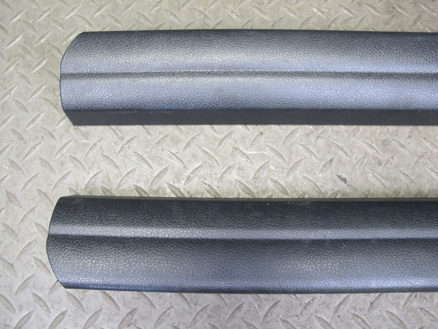 11-16 BMW F10 5-SERIES 550i Set of 2 Front Door Scuff Sill Plate Trim Panel OEM
