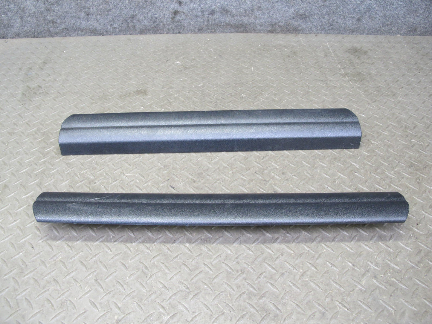 11-16 BMW F10 5-SERIES 550i Set of 2 Front Door Scuff Sill Plate Trim Panel OEM