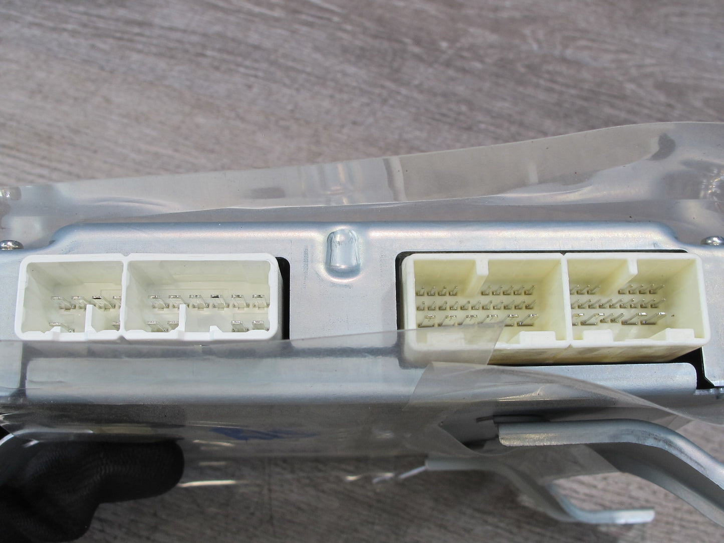 10-15 Lexus IS350 IS250 Convertible TOP Roof Control Module 89720-53010 OEM