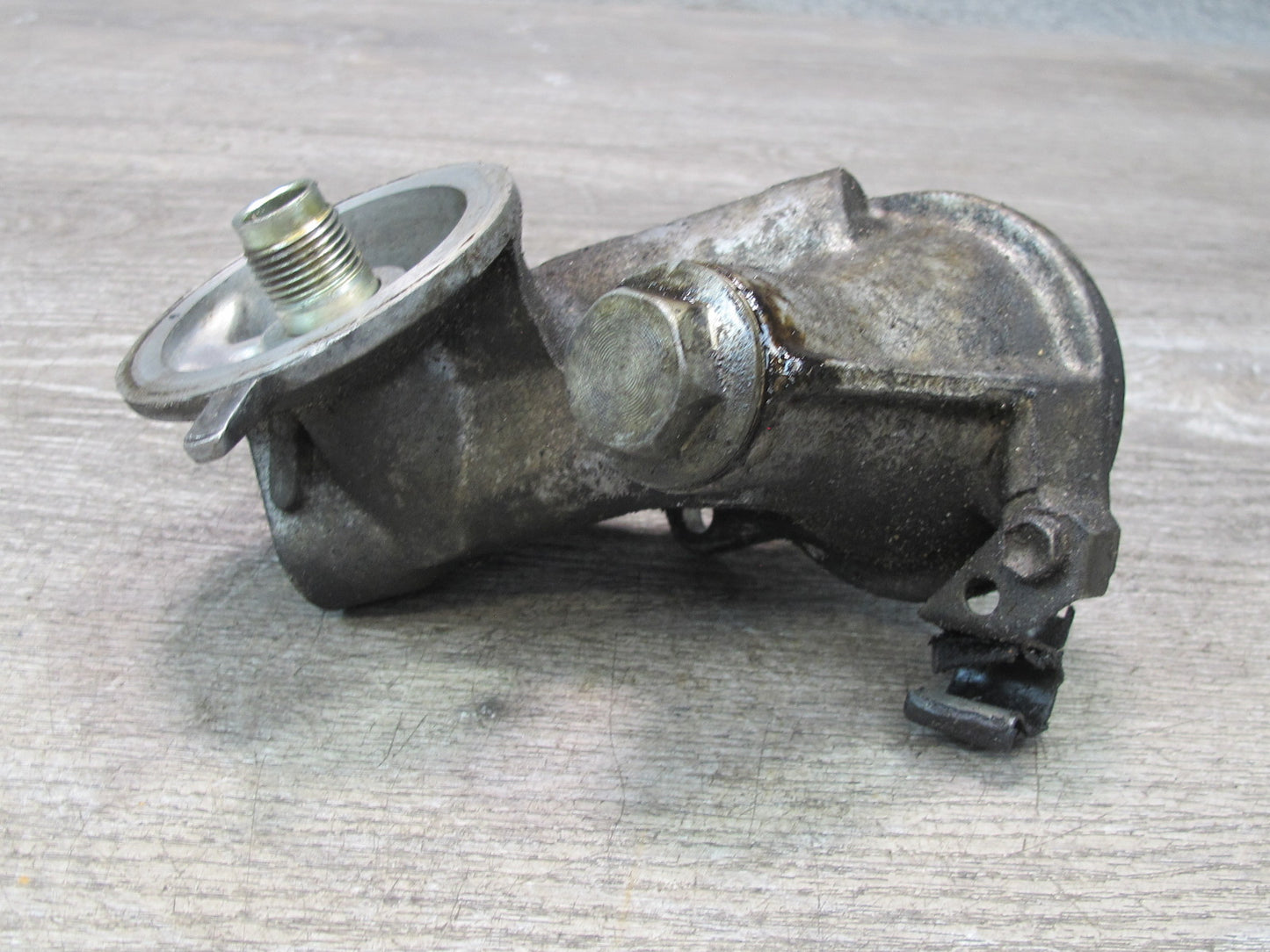 92-96 Lexus JZZ31L SC300 2JZGE Engine Oil Filter Housing OEM