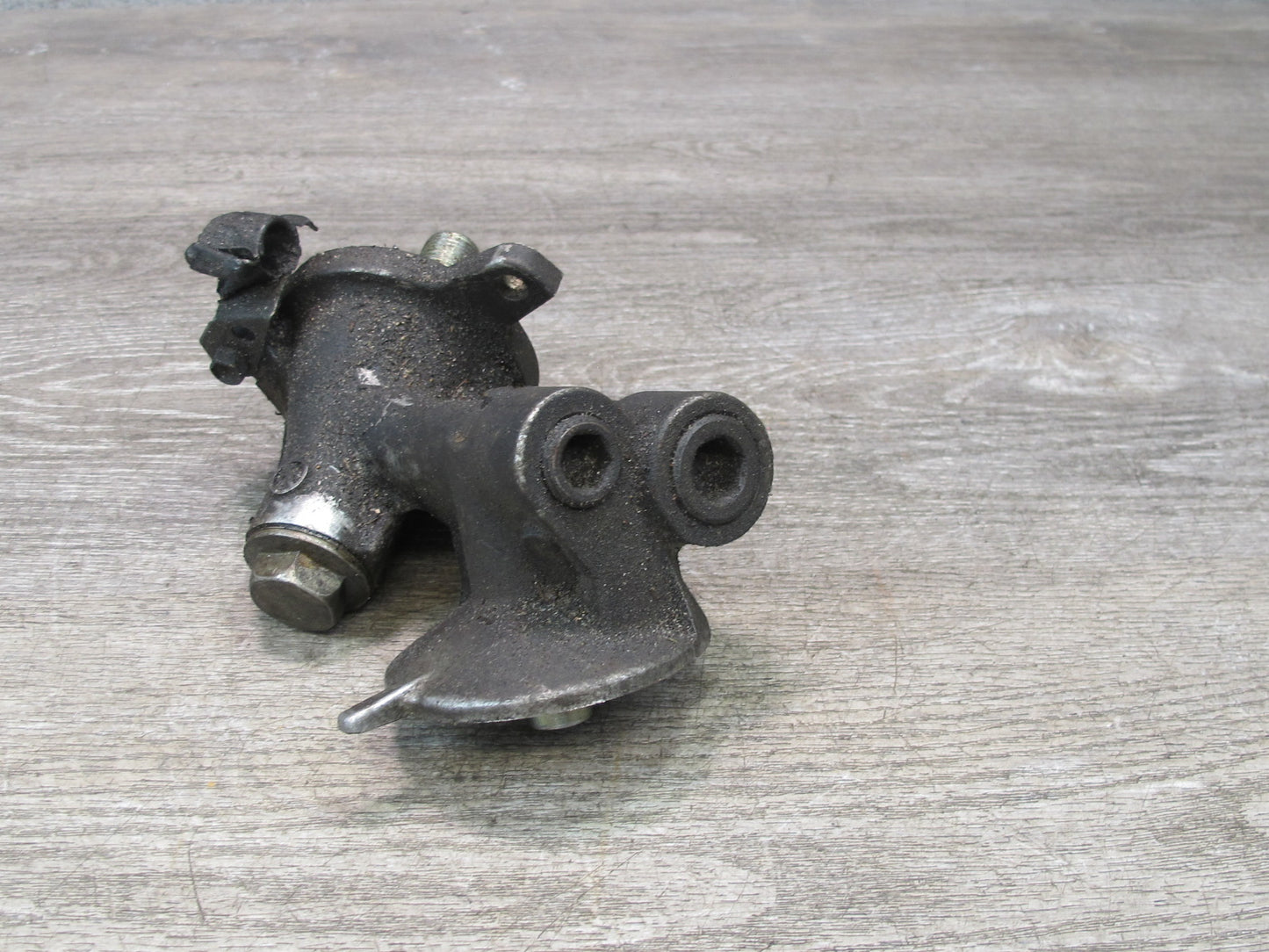 92-96 Lexus JZZ31L SC300 2JZGE Engine Oil Filter Housing OEM