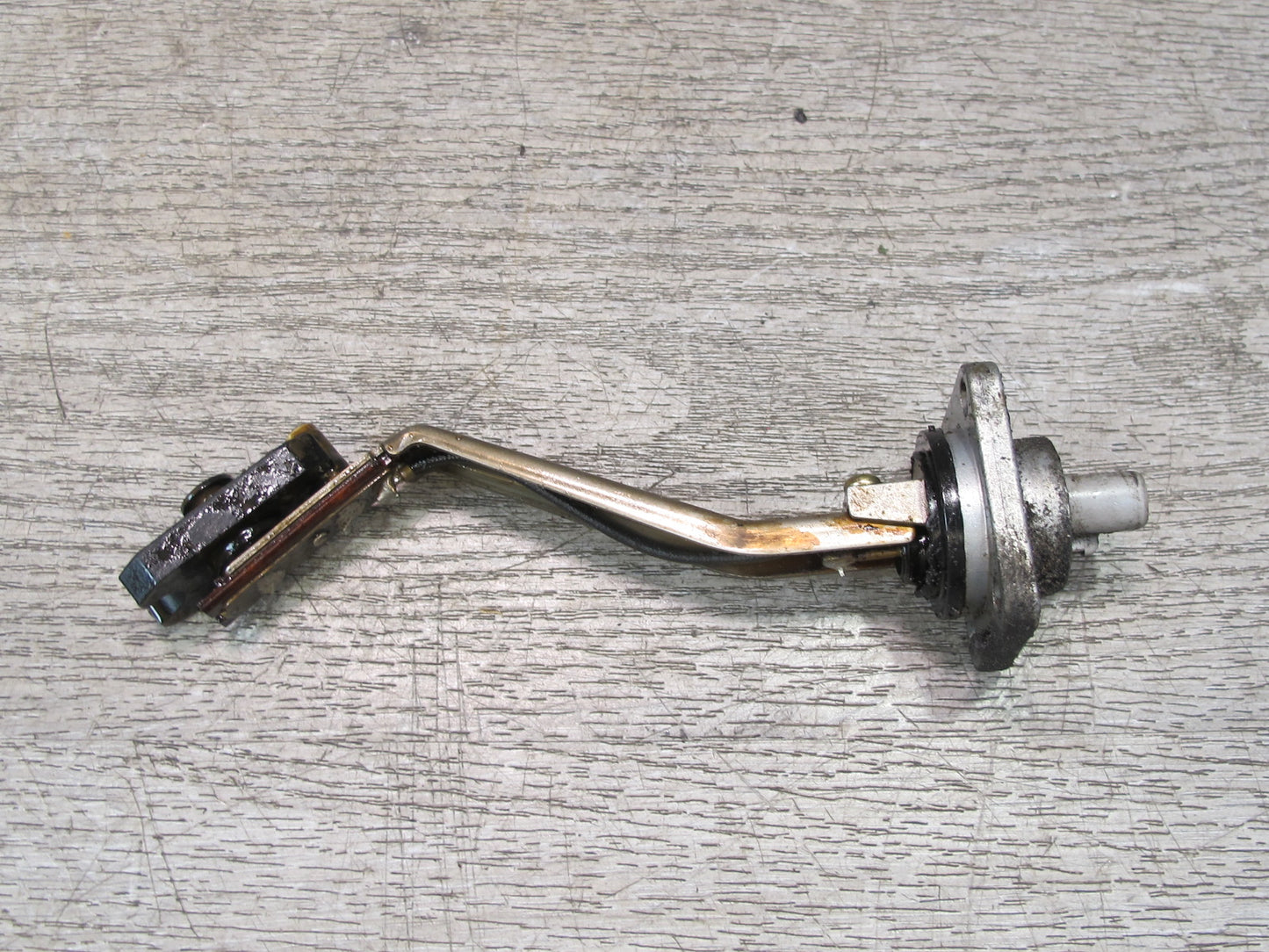 92-93 Lexus JZZ31L SC300 2JZGE Engine Oil Level Sensor OEM
