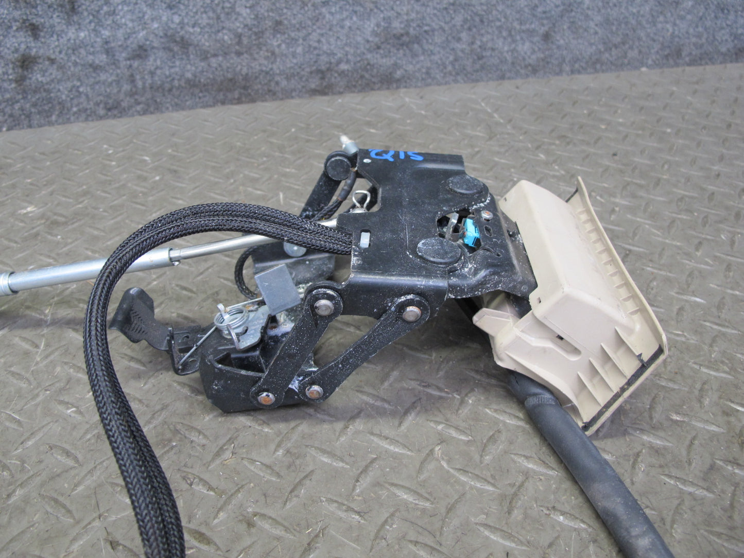 10-15 Lexus IS350 IS250 Conv Rear Trunk Lid Lock Latch Actuator w Catch Set OEM