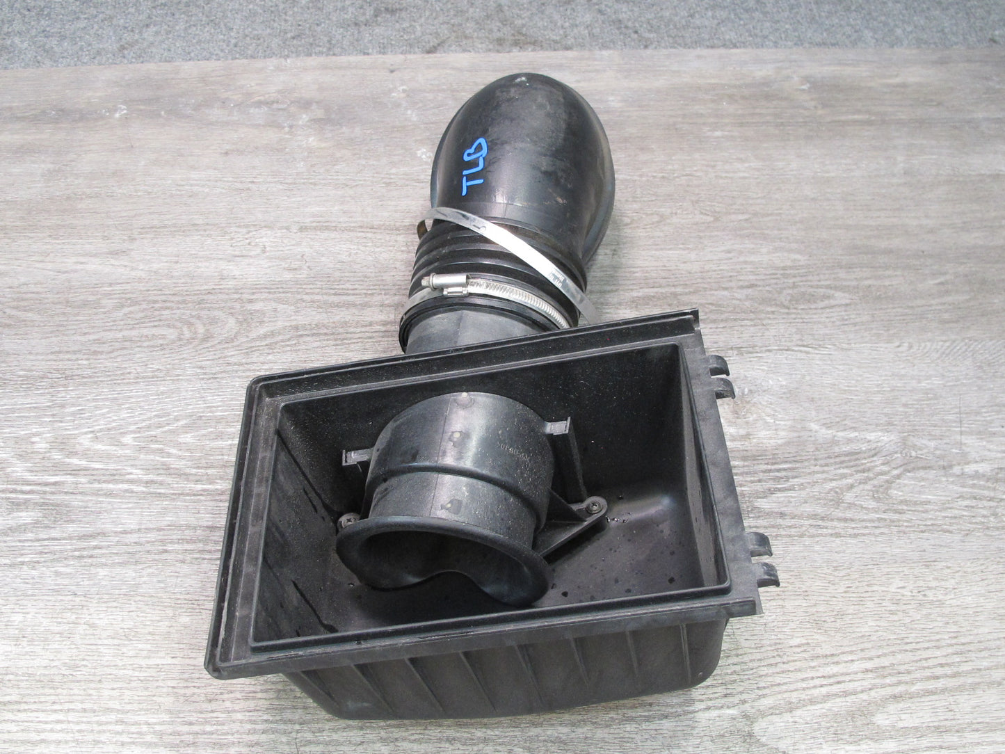2001-2006 BMW E46 M3 S54 Engine Motor Air Duct Intake Box Housing W/ MAF Sensor