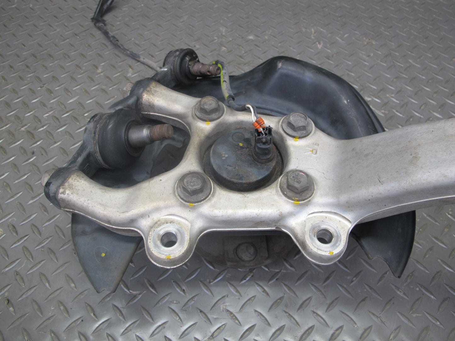 06-15 Lexus GSE20L IS250 RWD Front Right Spindle Knuckle Wheel Hub Bearing OEM
