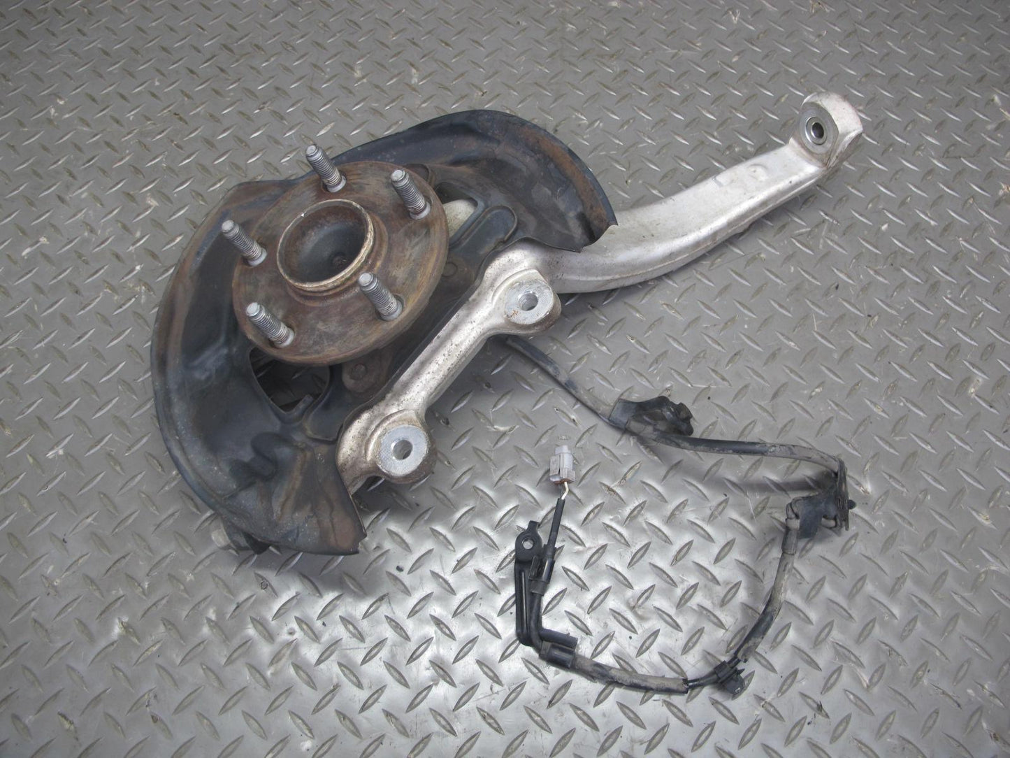 06-15 Lexus GSE20L IS250 RWD Front Left Spindle Knuckle Wheel Hub Bearing OEM