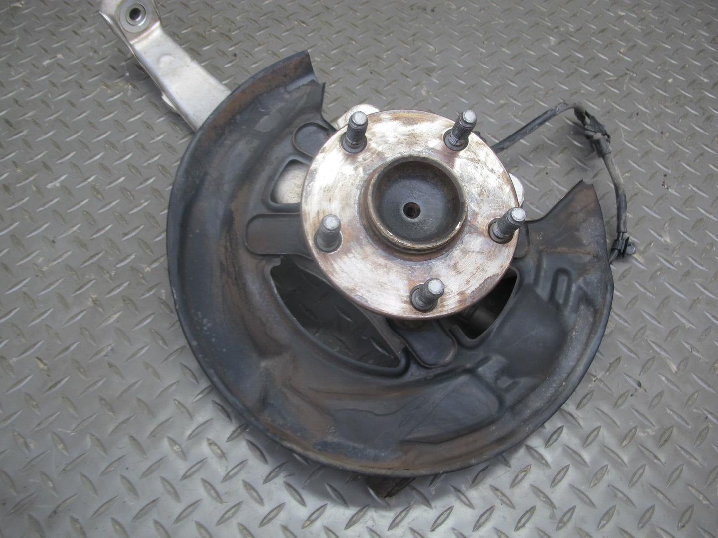 06-15 Lexus GSE20L IS250 RWD Front Left Spindle Knuckle Wheel Hub Bearing OEM