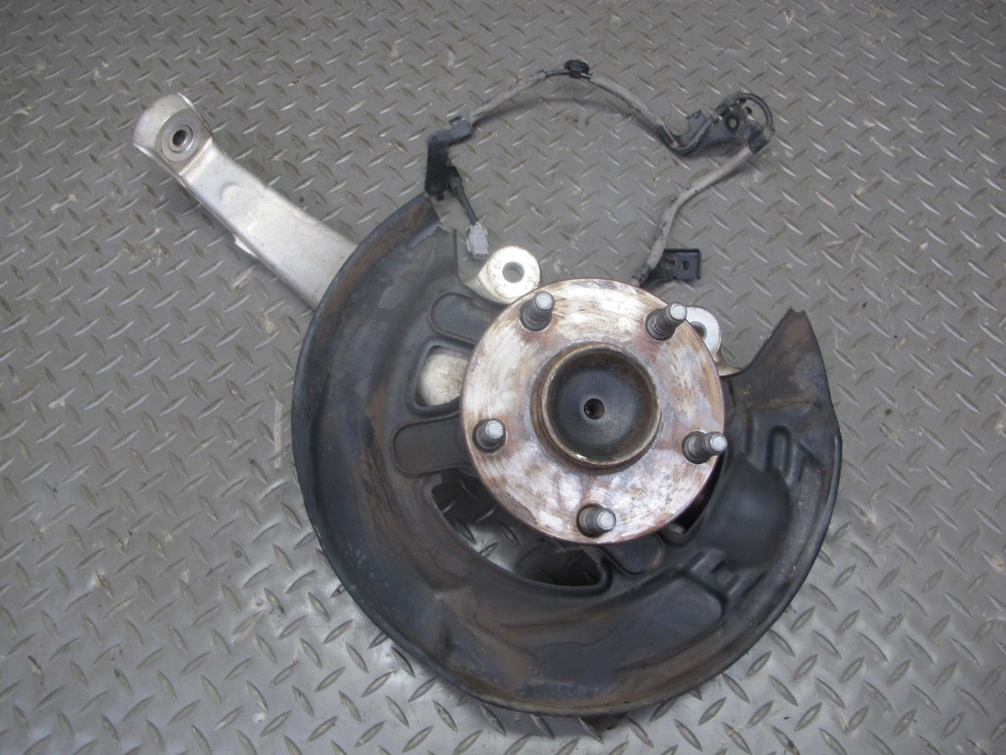 06-15 Lexus GSE20L IS250 RWD Front Left Spindle Knuckle Wheel Hub Bearing OEM