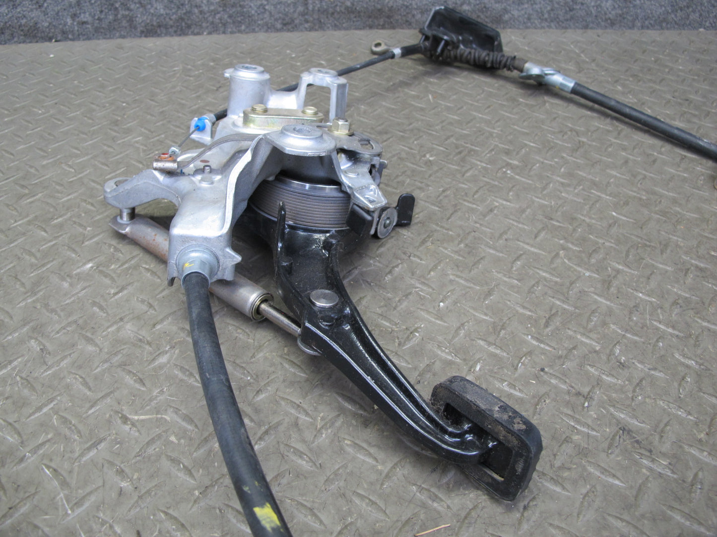 01-06 Lexus LS430 Emergency Parking Brake Pedal w Release Handle & Cable OEM
