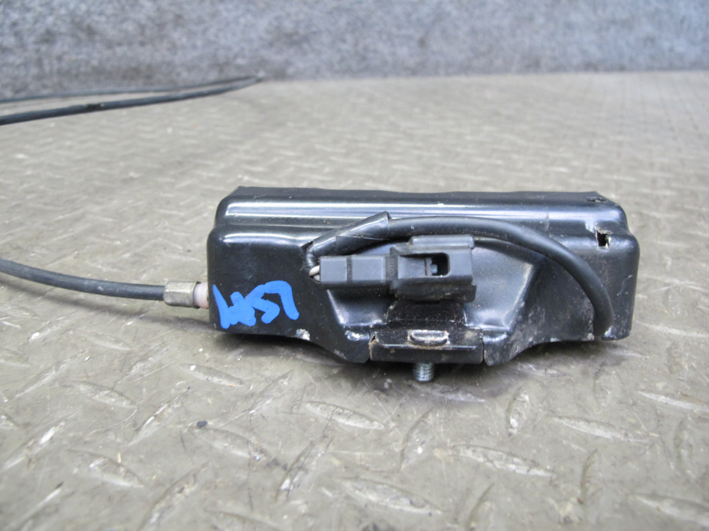 01-06 Lexus UCF30L LS430 Front Hood Bonnet Lock Latch w Cable OEM