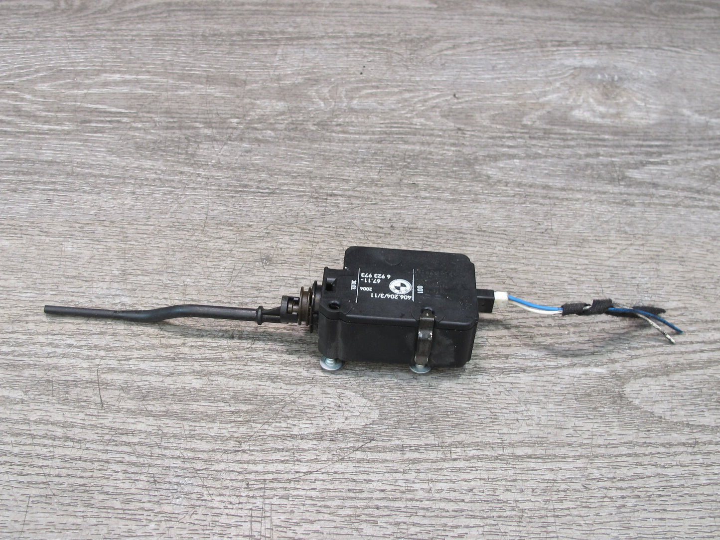 2001-2006 BMW E46 M3 3-SERIES Fuel Door Filler Cap Actuator Release Motor