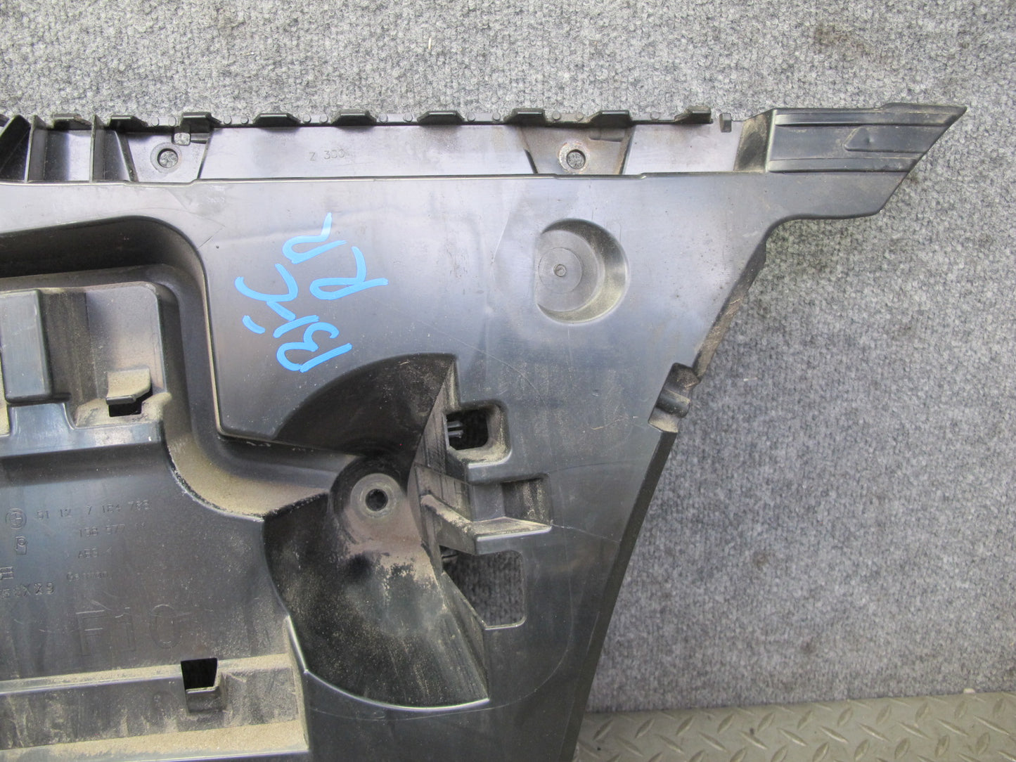 11-16 BMW F10 5-SERIES 550i Rear Bumper Right Mount Bracket Support OEM
