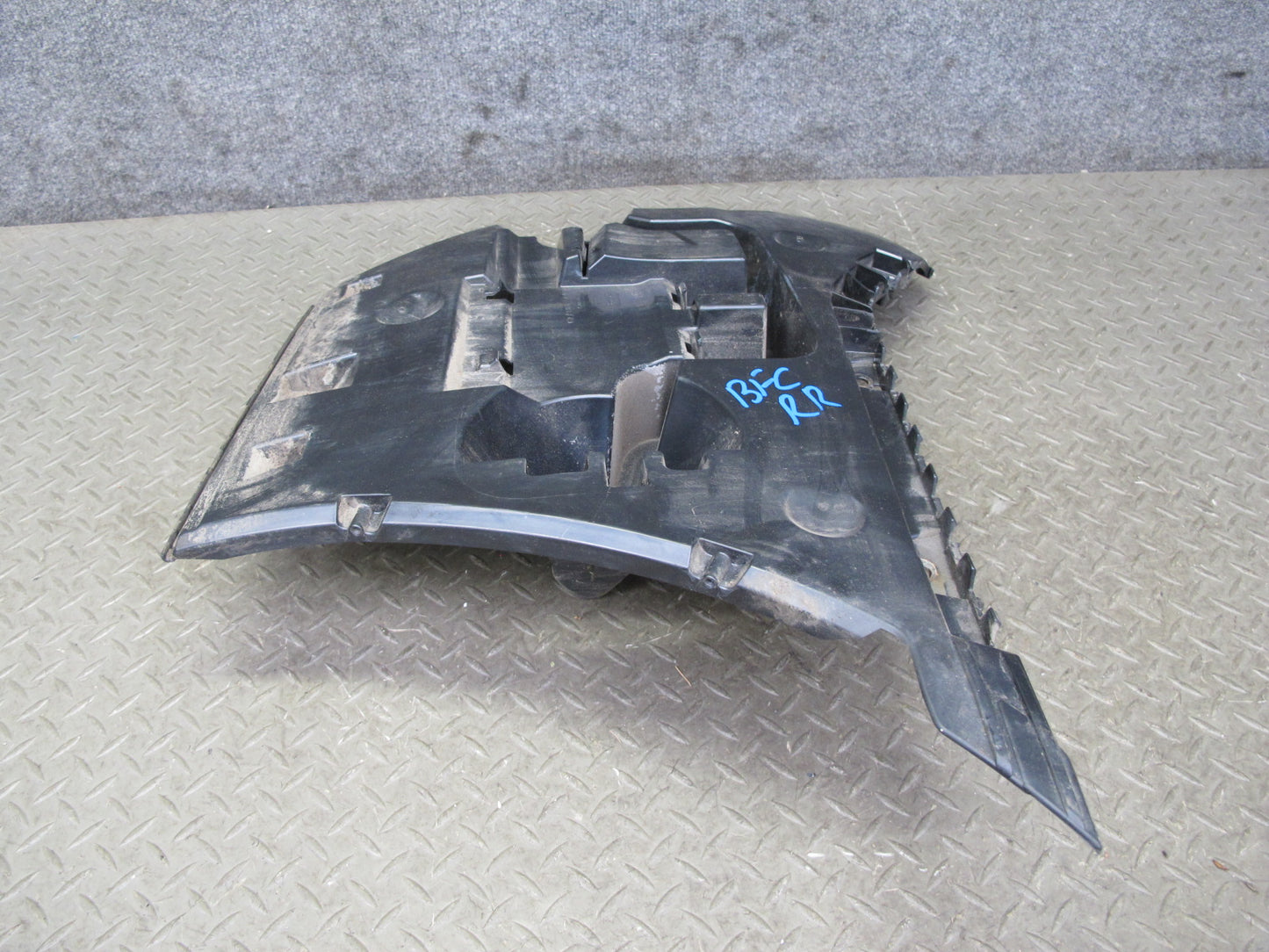 11-16 BMW F10 5-SERIES 550i Rear Bumper Right Mount Bracket Support OEM