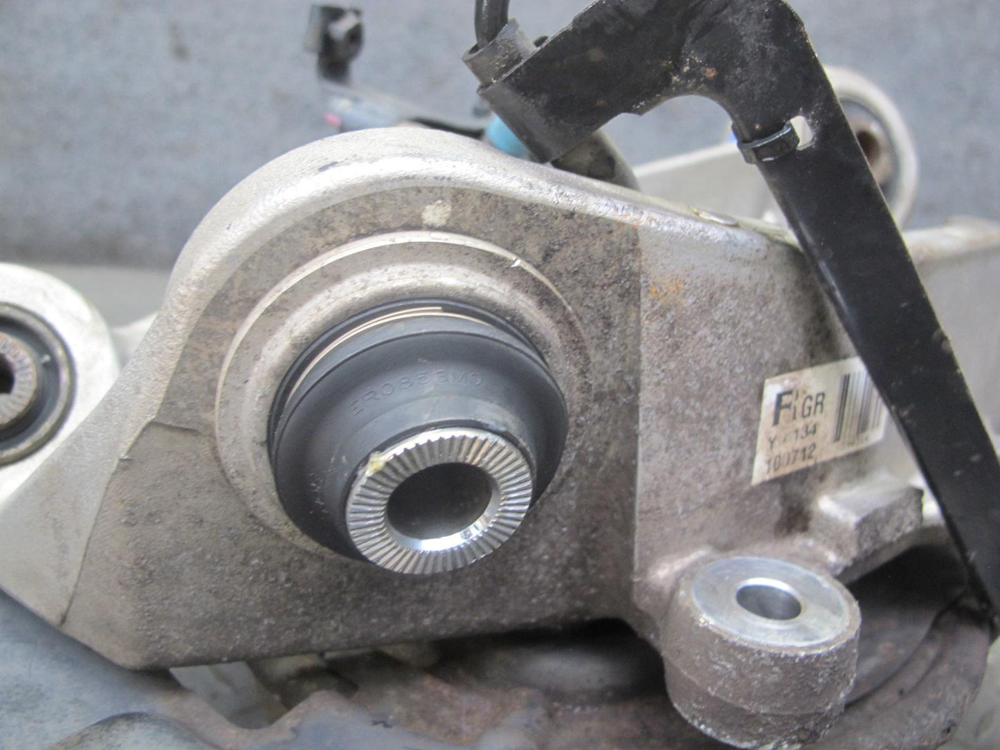 06-14 Lexus IS250 RWD Rear Right Spindle Knuckle Wheel Hub Bearing OEM