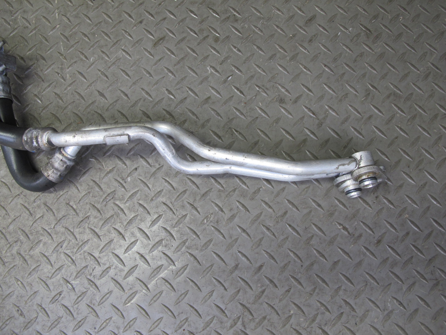 11-13 BMW F12 F13 F10 550i N63 A/T Transmission Oil Cooler Hose Pipe Set OEM