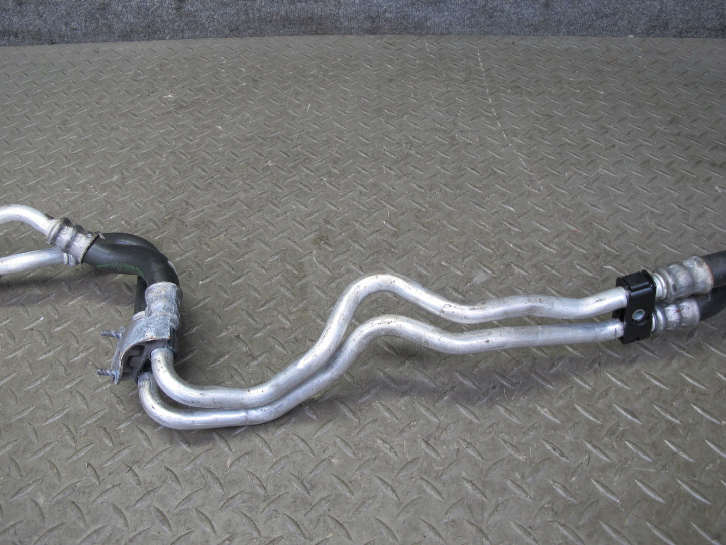 11-13 BMW F12 F13 F10 550i N63 A/T Transmission Oil Cooler Hose Pipe Set OEM