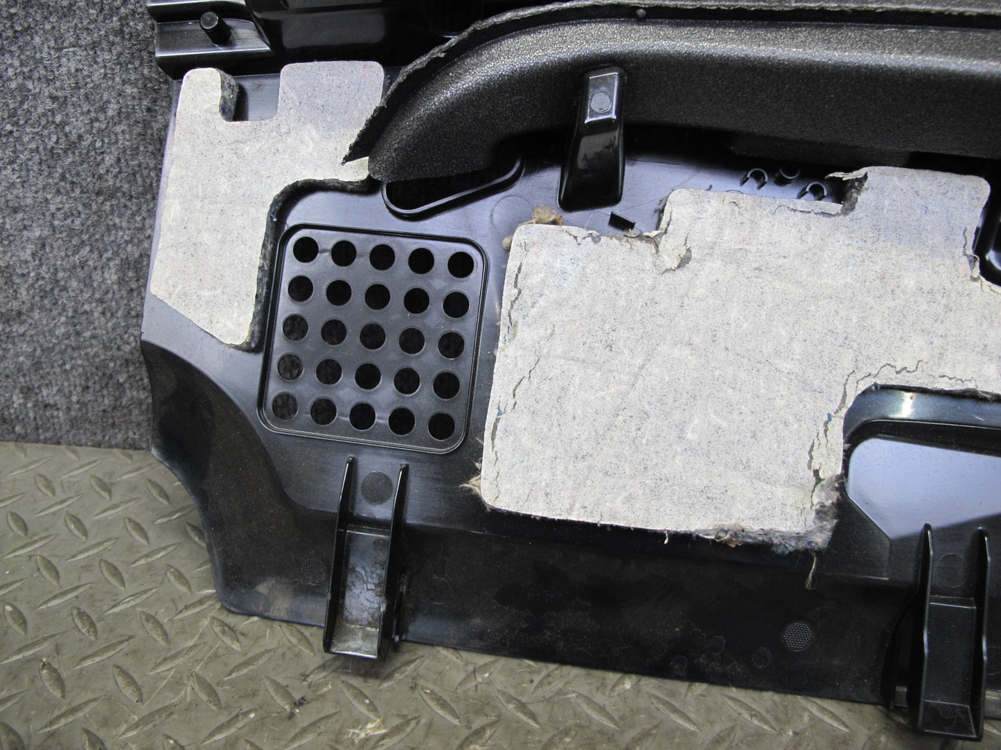 11-16 BMW F10 5-SERIES 550i Front Right Under Dash Lower Knee Trim Panel OEM
