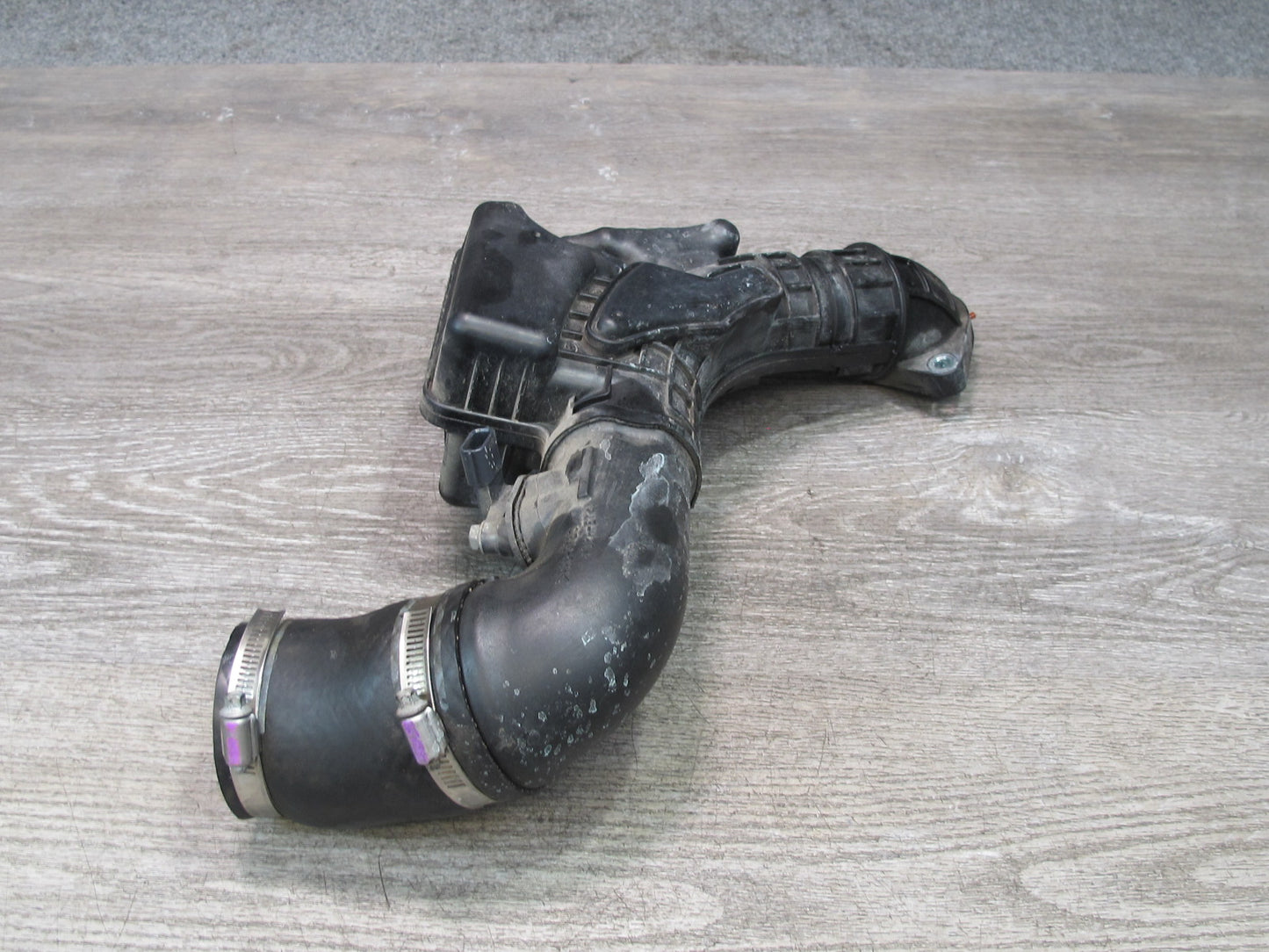 2014-2017 Infiniti QX60 2.5L Hybrid Air Intake Resonator Hose Duct Line