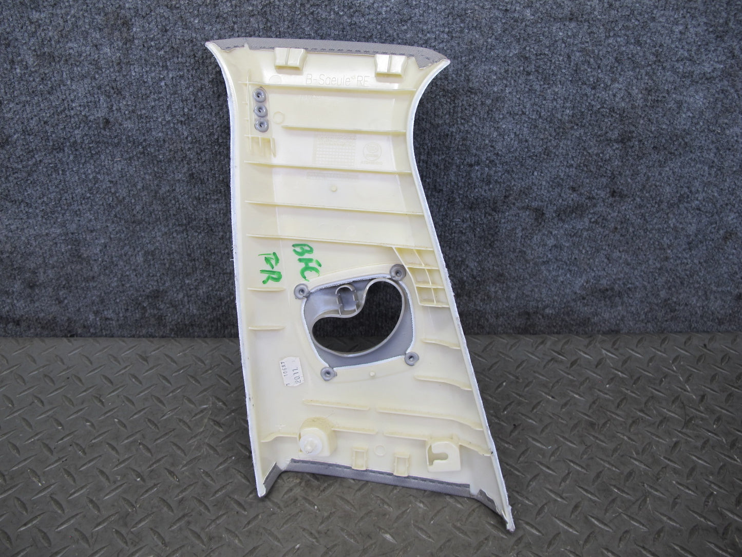 11-16 BMW F10 5-SERIES 550i Set of 2 Center Upper B Pillar Trim Cover Panel OEM