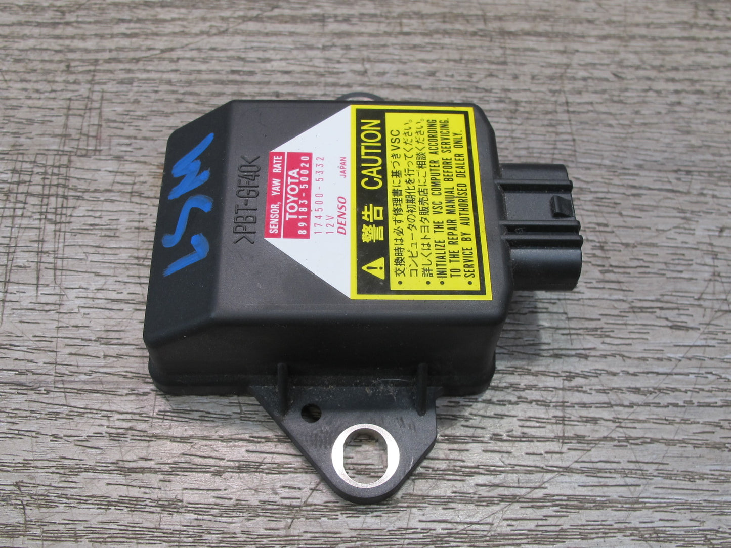 04-06 Lexus UCF30L LS430 YAW Turn Rate Stability Sensor 89183-50020 OEM