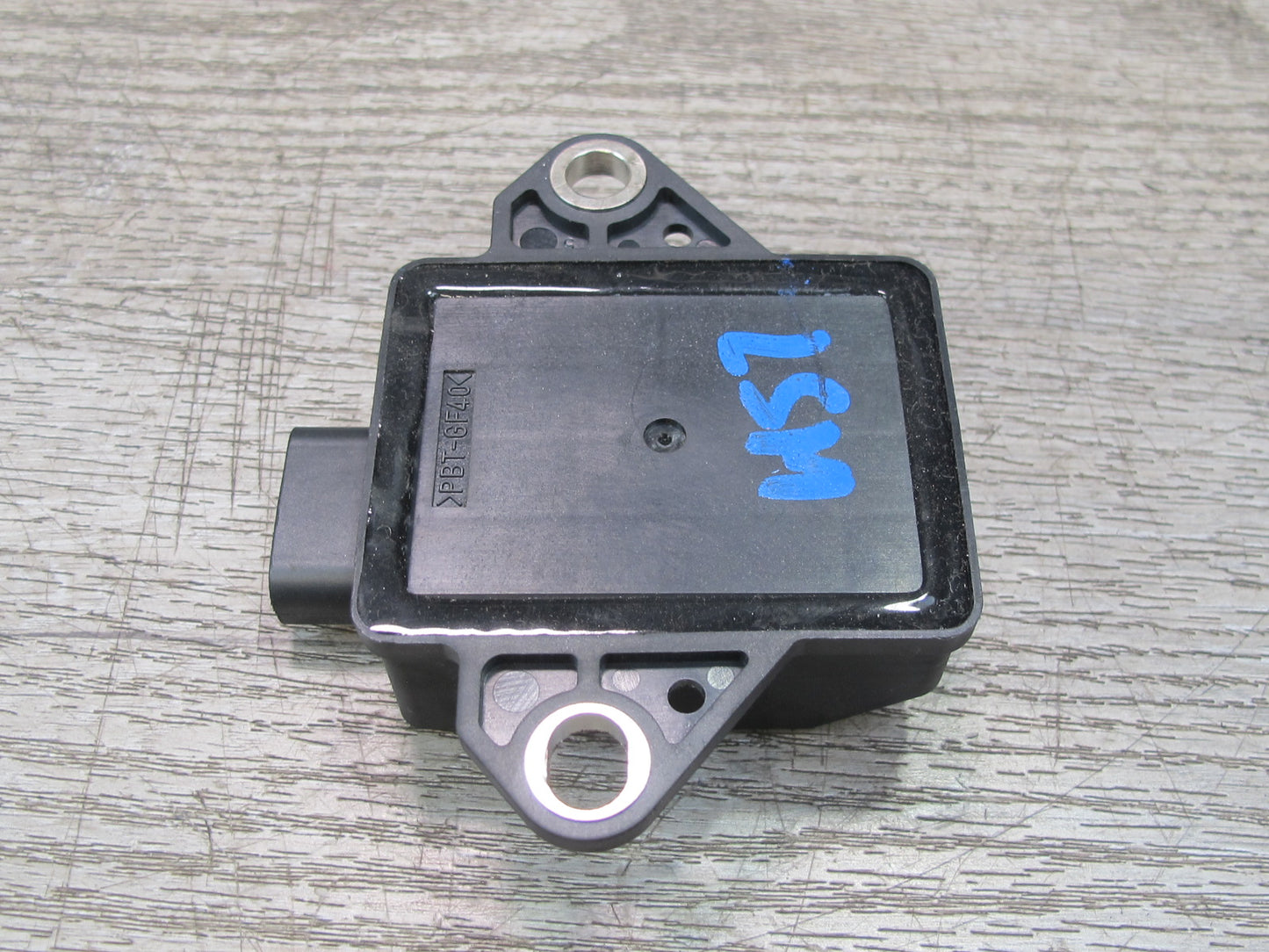 04-06 Lexus UCF30L LS430 YAW Turn Rate Stability Sensor 89183-50020 OEM