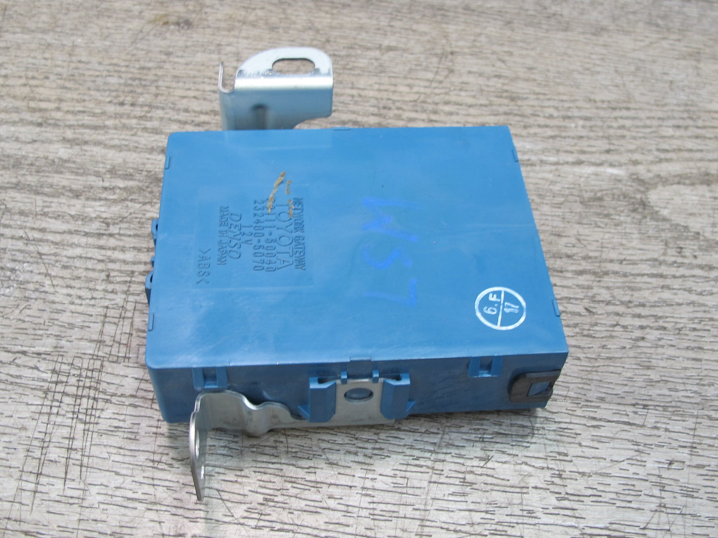 04-06 Lexus UCF30L LS430 Network Gateway Control Module 89111-50040 OEM