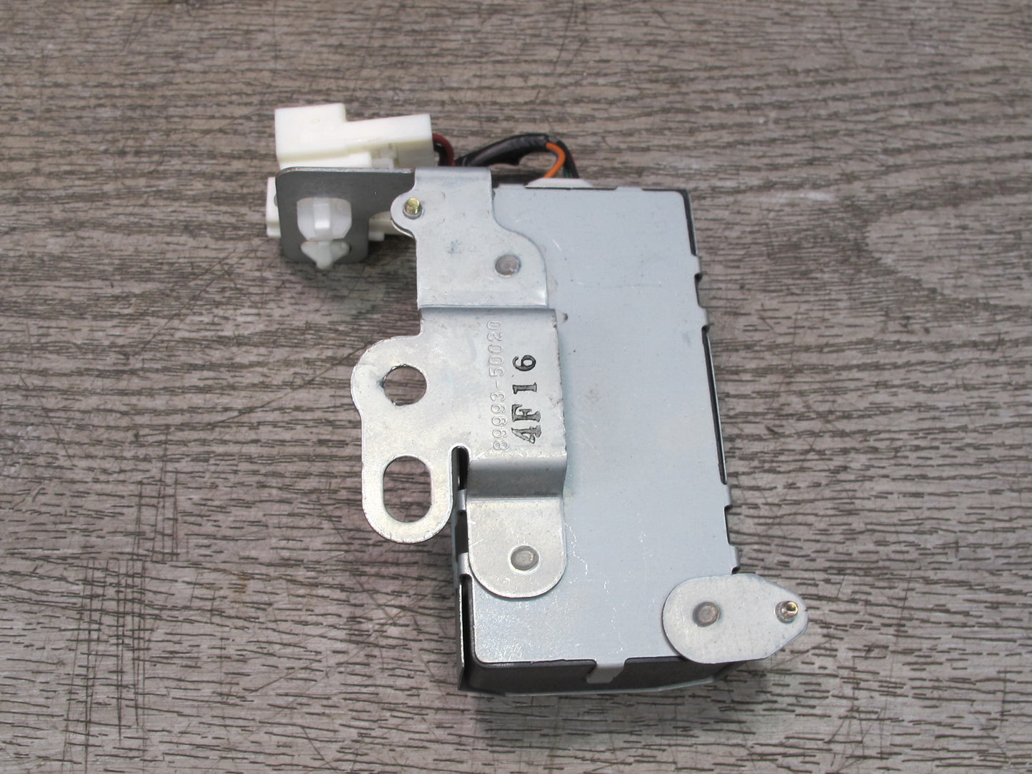 04-06 Lexus UCF30L LS430 Rear Trunk Luggage Smart KEY Oscillator 89993-50020 OEM