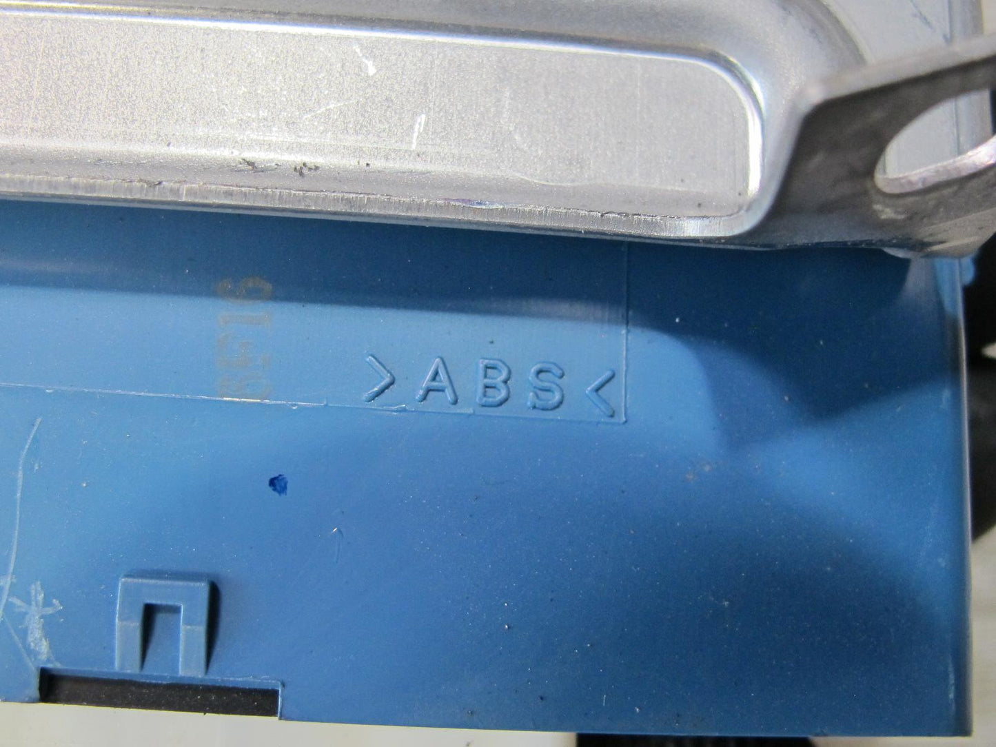 04-06 Lexus UCF30L LS430 Theft Warning Computer Control Module Unit OEM