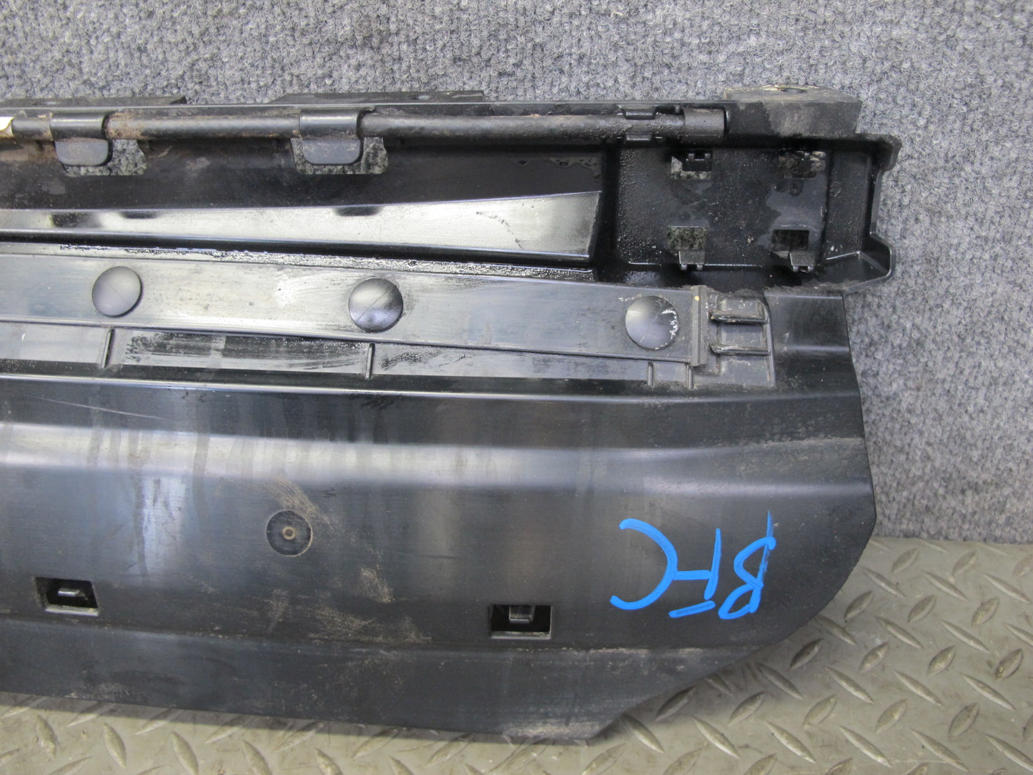 11-13 BMW F10 5-SERIES 550i Rear Bumper Impact Bracket Bar w Smart Opener OEM