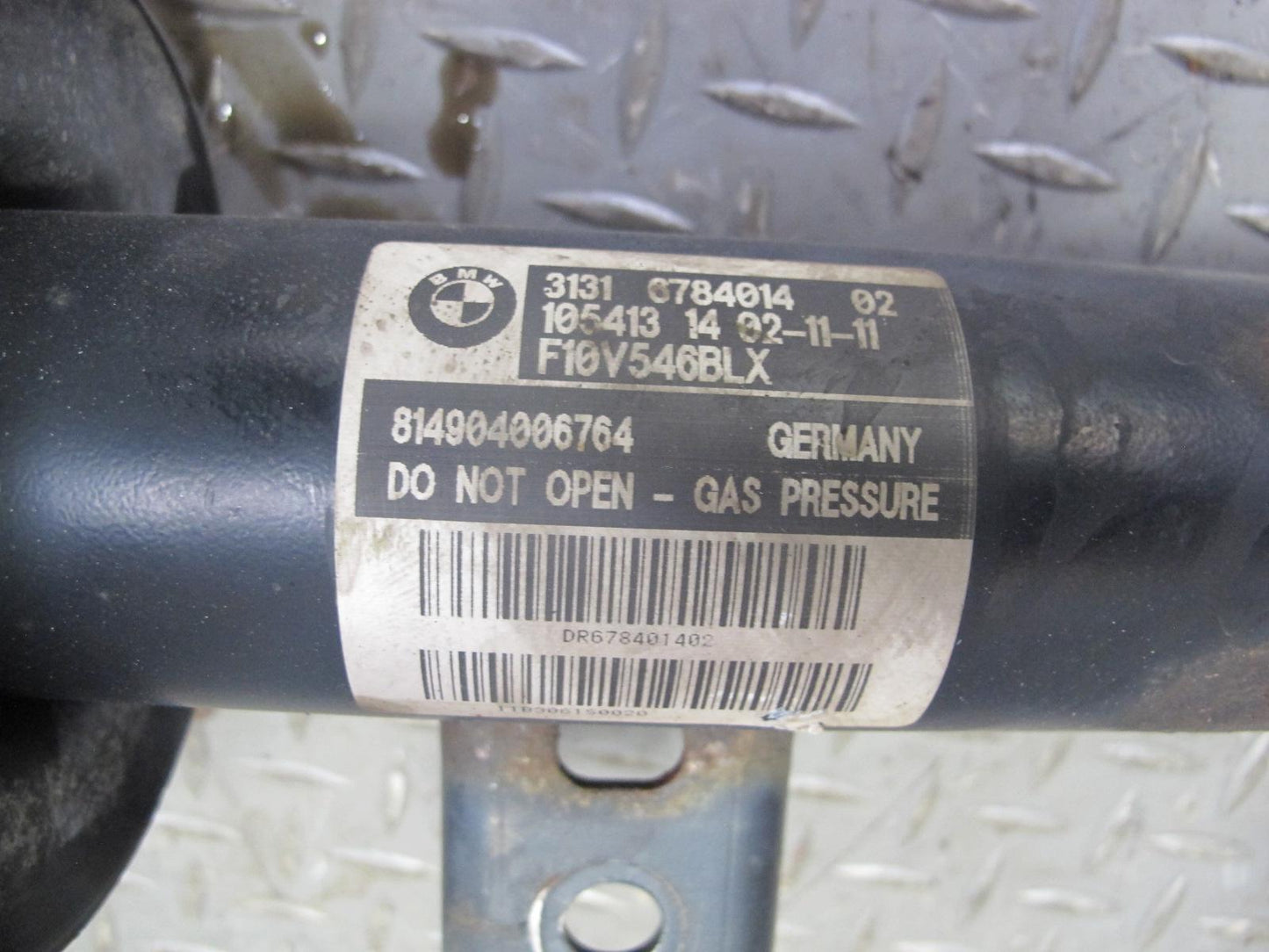 11-16 BMW F10 550i xdrive AWD Set of 2 Front Strut Shock Absorber OEM