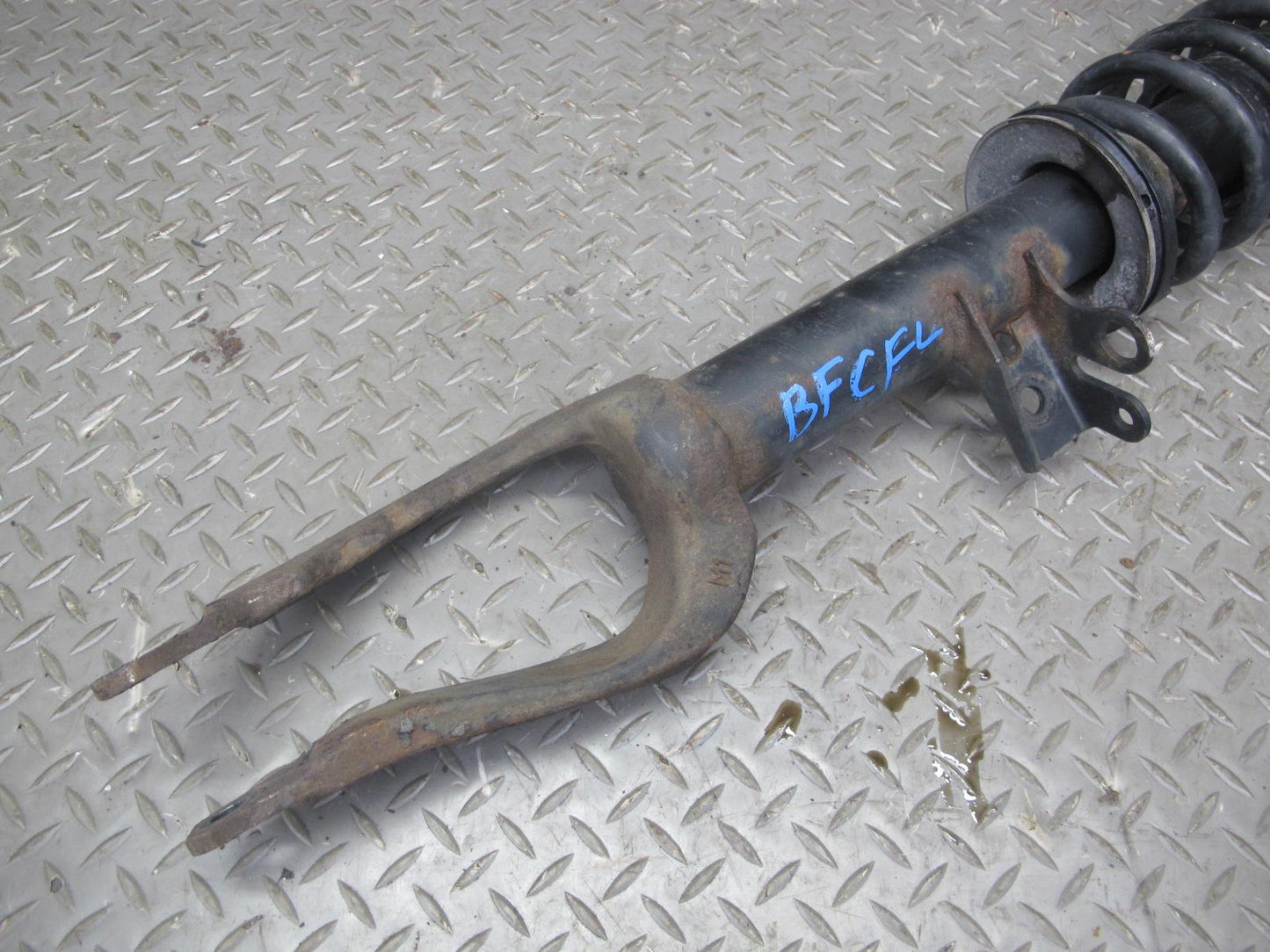 11-16 BMW F10 550i xdrive AWD Set of 2 Front Strut Shock Absorber OEM