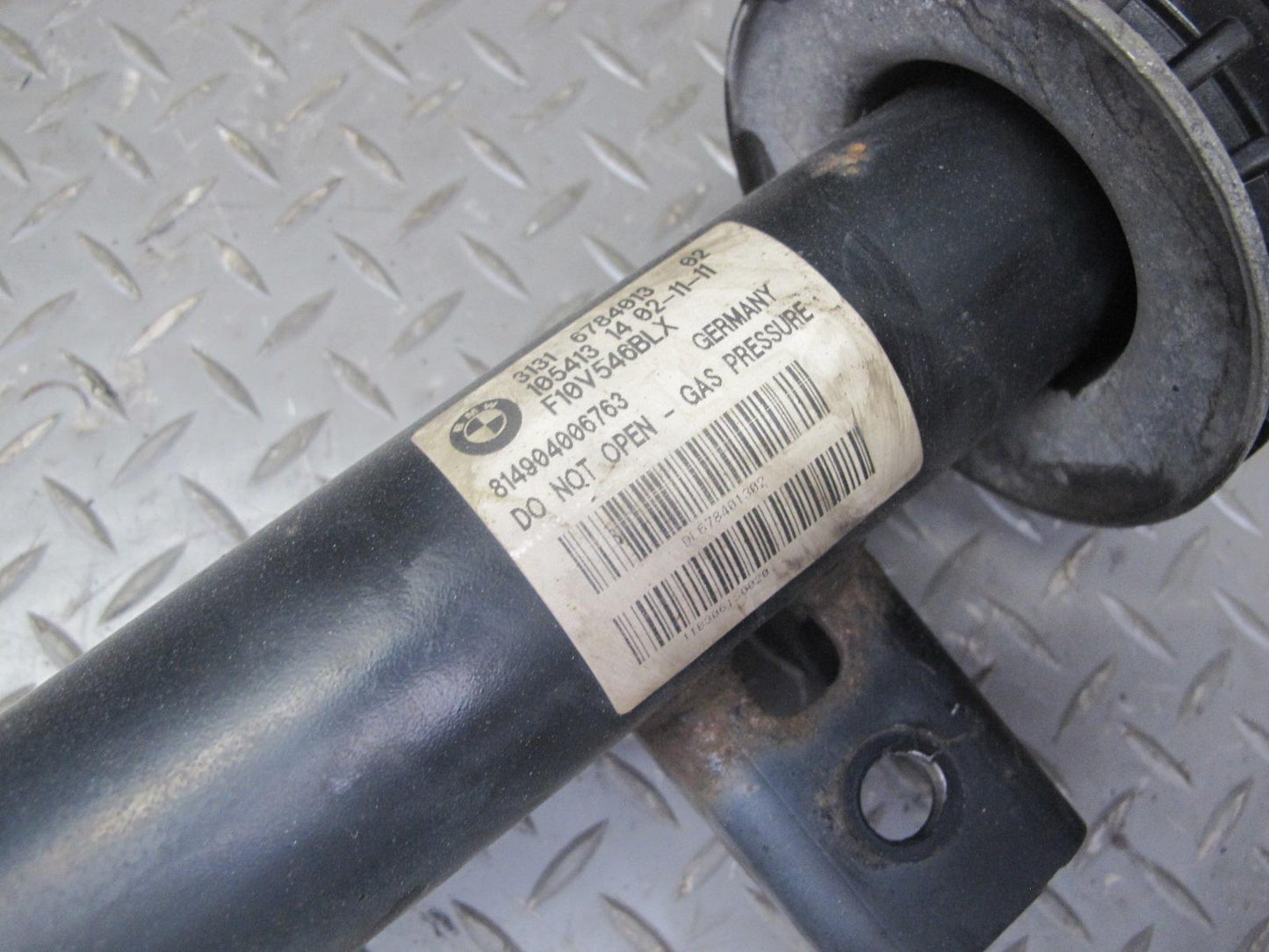 11-16 BMW F10 550i xdrive AWD Set of 2 Front Strut Shock Absorber OEM