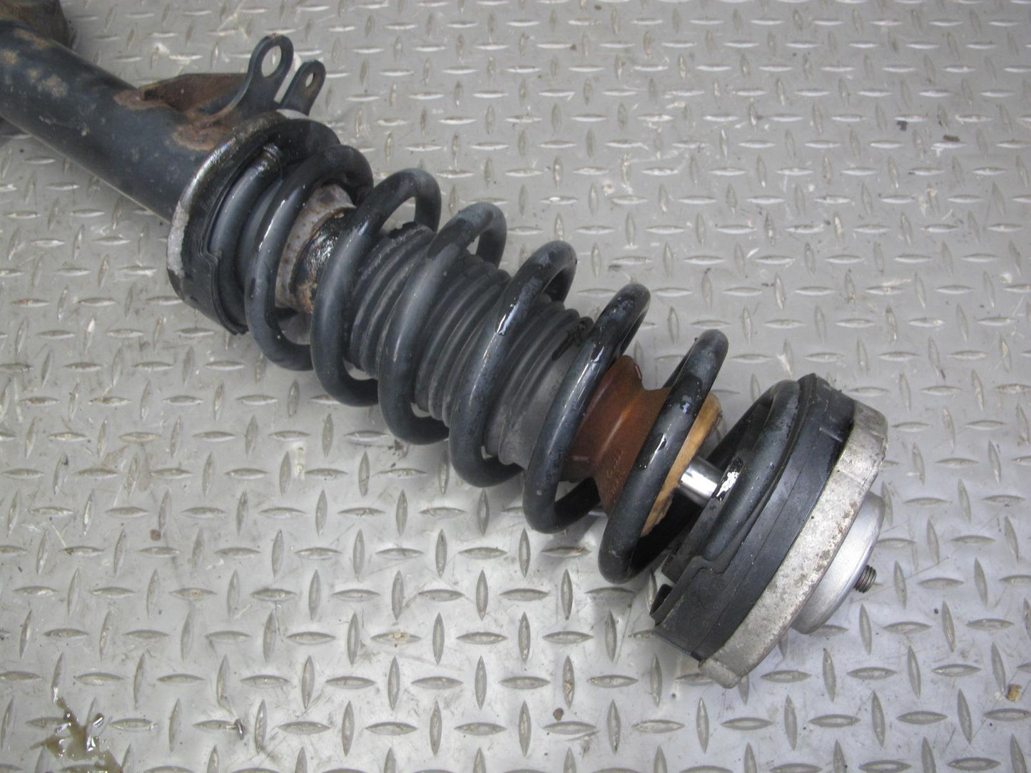 11-16 BMW F10 550i xdrive AWD Set of 2 Front Strut Shock Absorber OEM